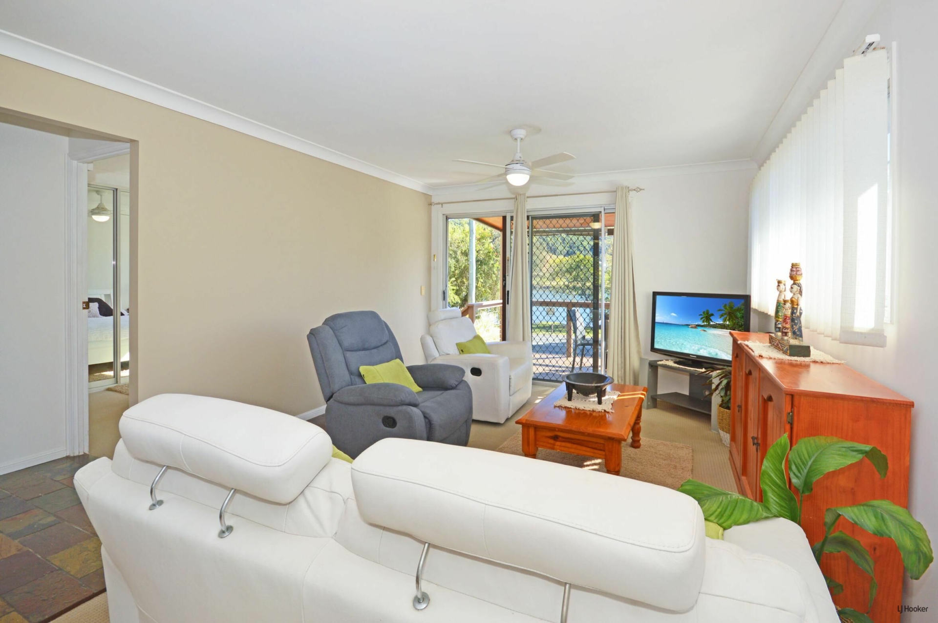 32 Riverside Drive, TUMBULGUM