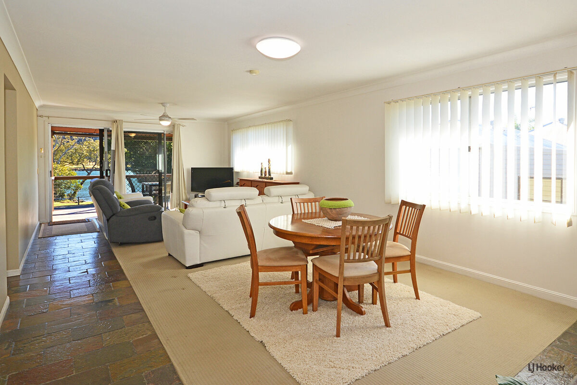 32 Riverside Drive, TUMBULGUM