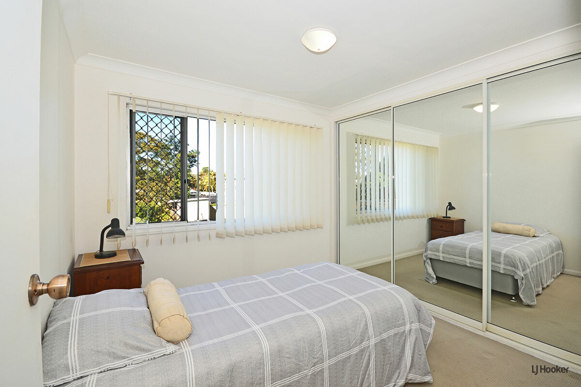 32 Riverside Drive, TUMBULGUM
