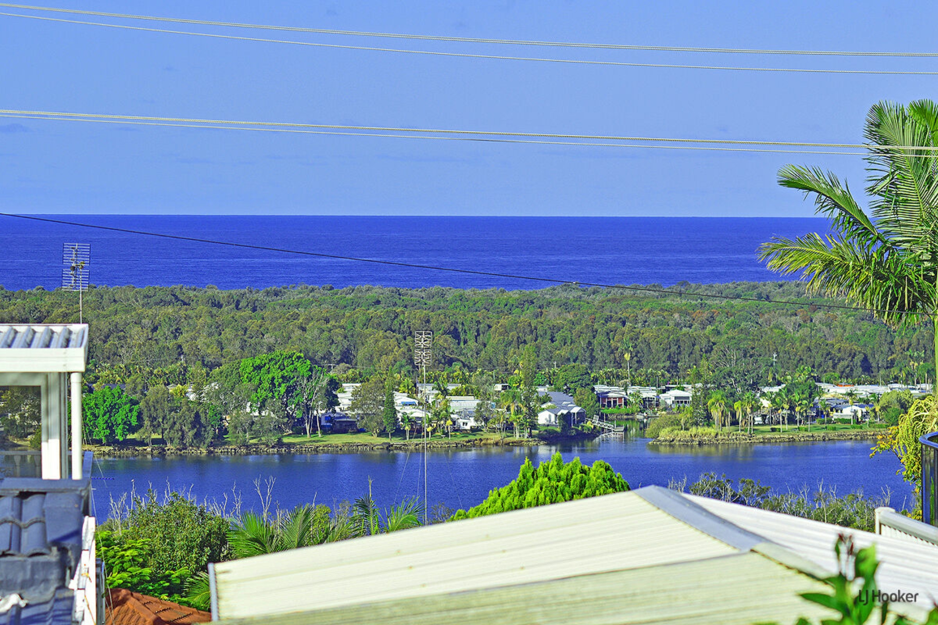 144 Pioneer Parade, BANORA POINT