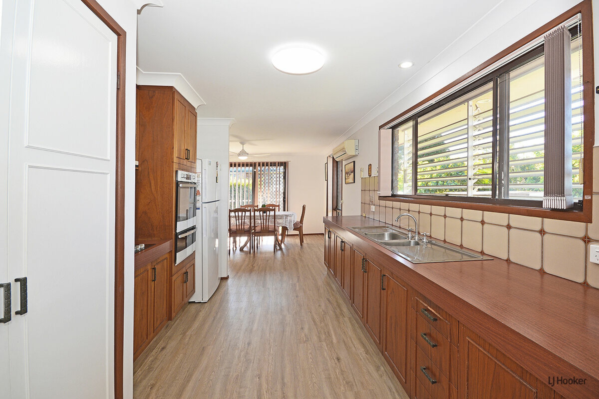144 Pioneer Parade, BANORA POINT