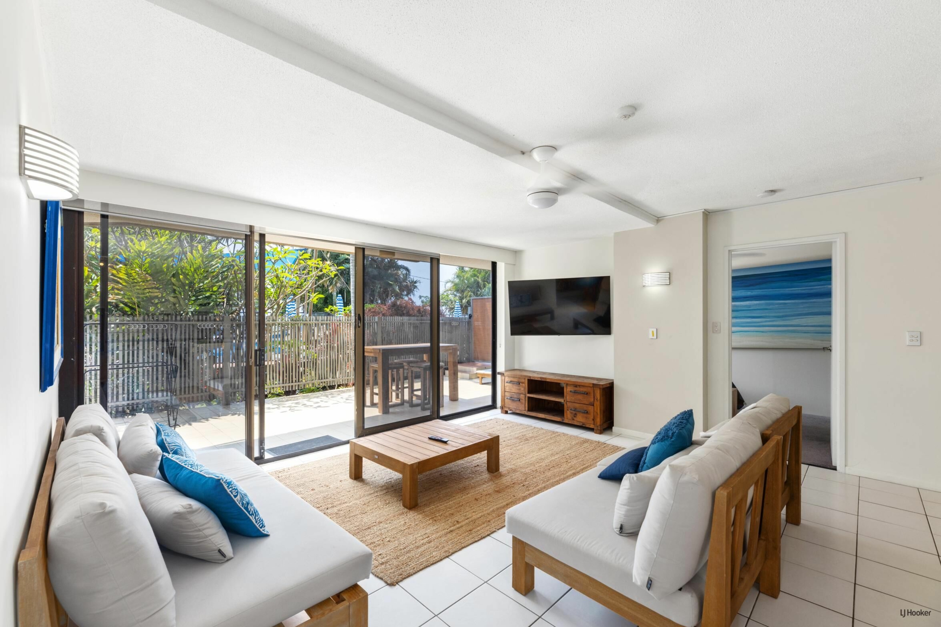 2/828 Pacific Parade Currumbin QLD