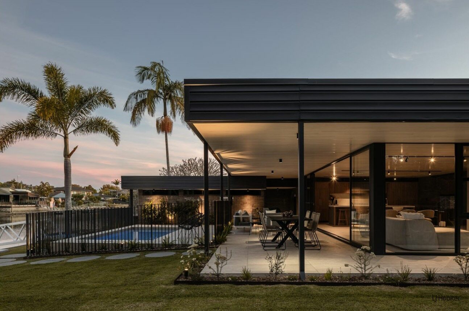 1 Gollan Drive, TWEED HEADS WEST