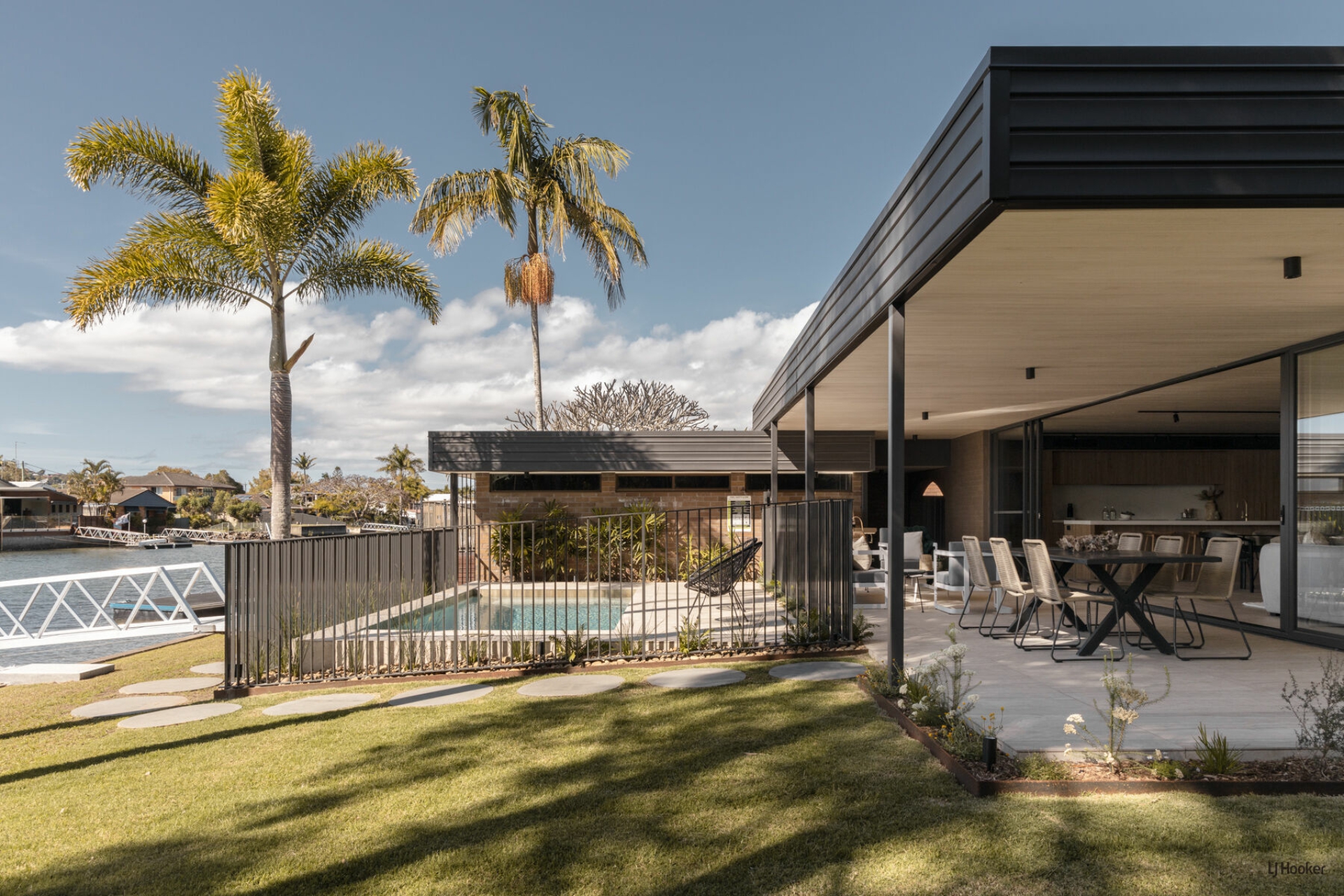 1 Gollan Drive, TWEED HEADS WEST