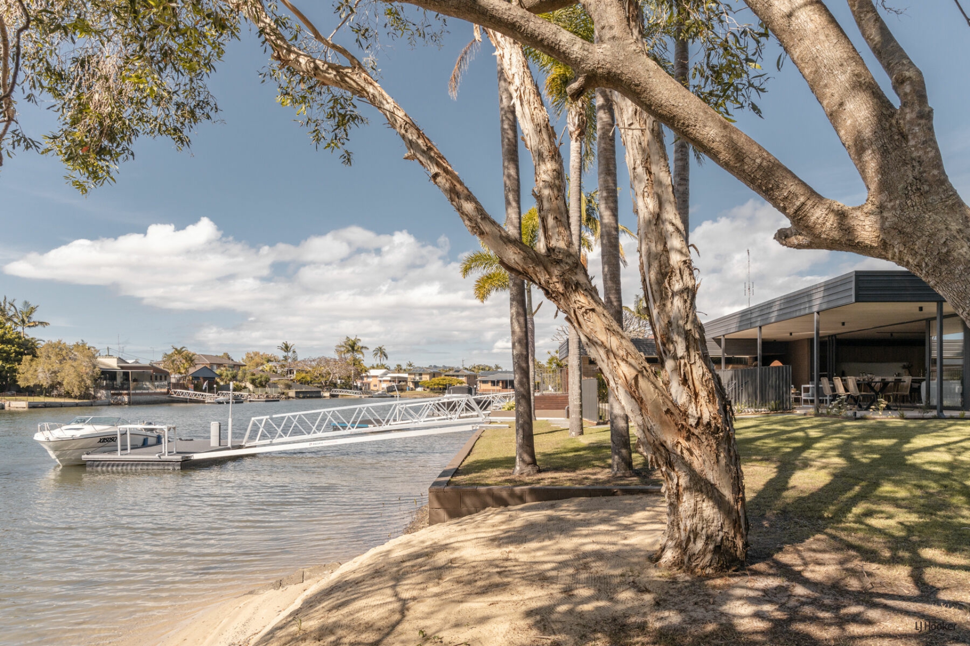 1 Gollan Drive, TWEED HEADS WEST