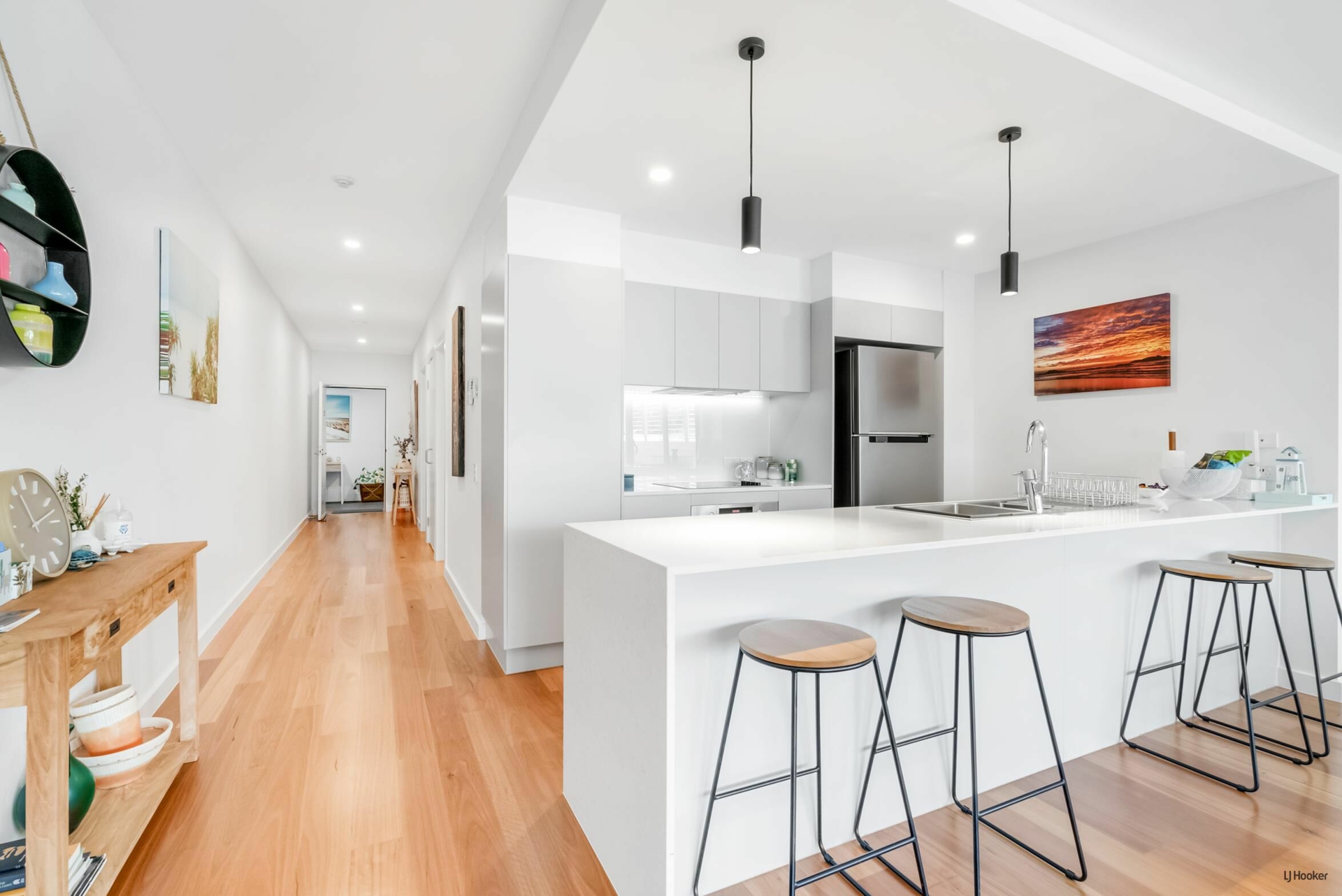 6/8 Coronation Avenue, POTTSVILLE