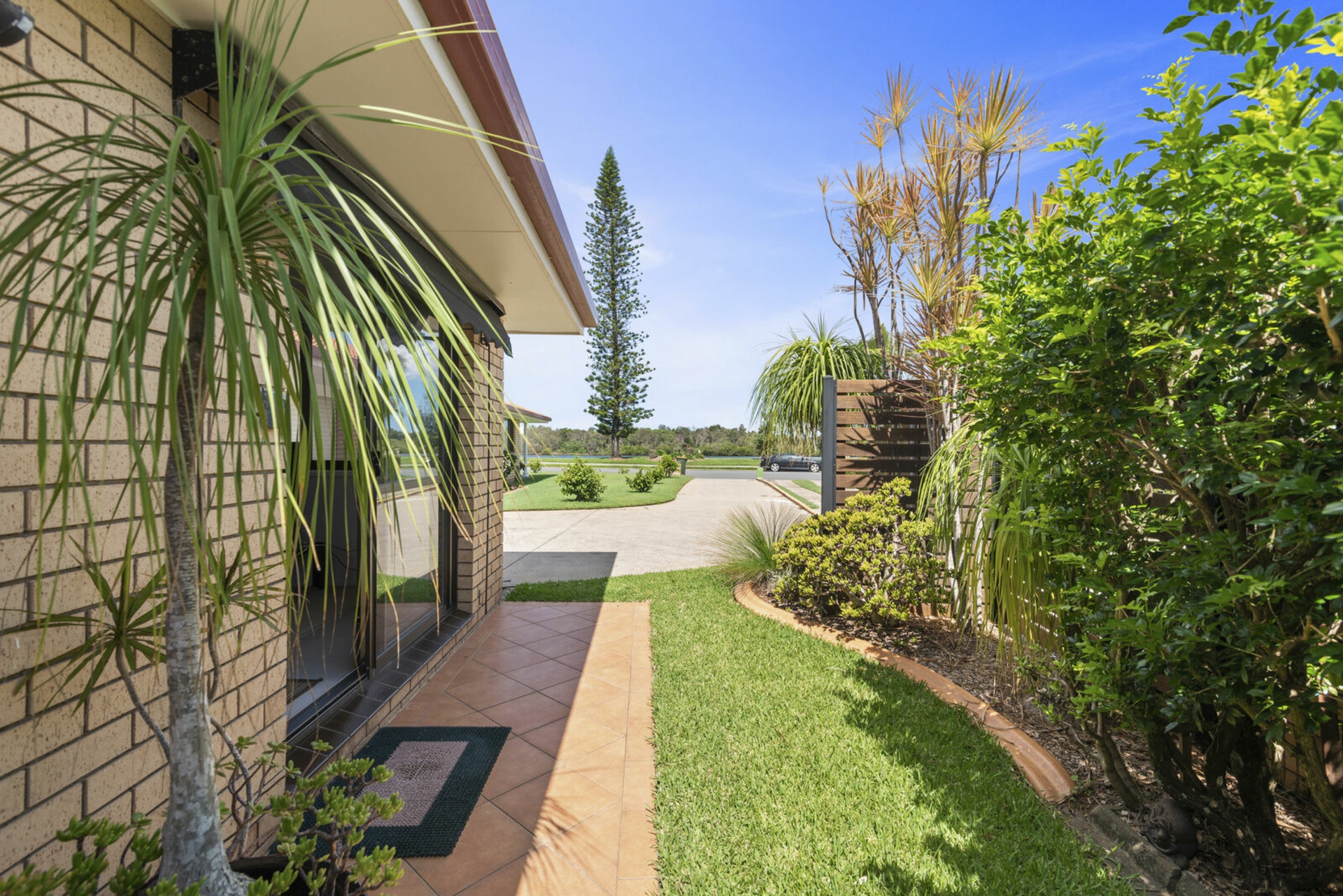 2/60 Keith Compton Drive Tweed Heads NSW DuplexSemidetached for Sale