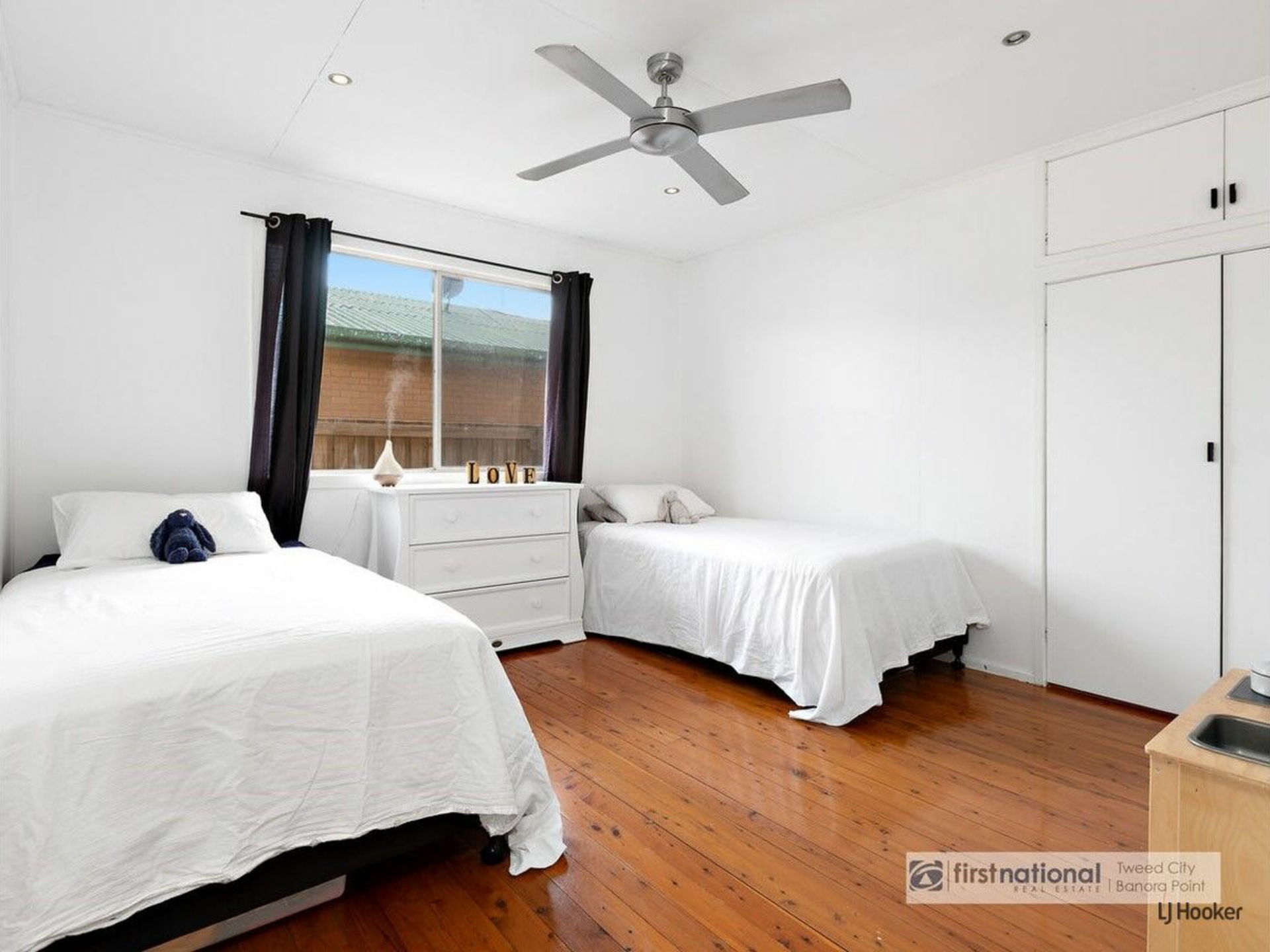 8 Sandra Street, TWEED HEADS SOUTH