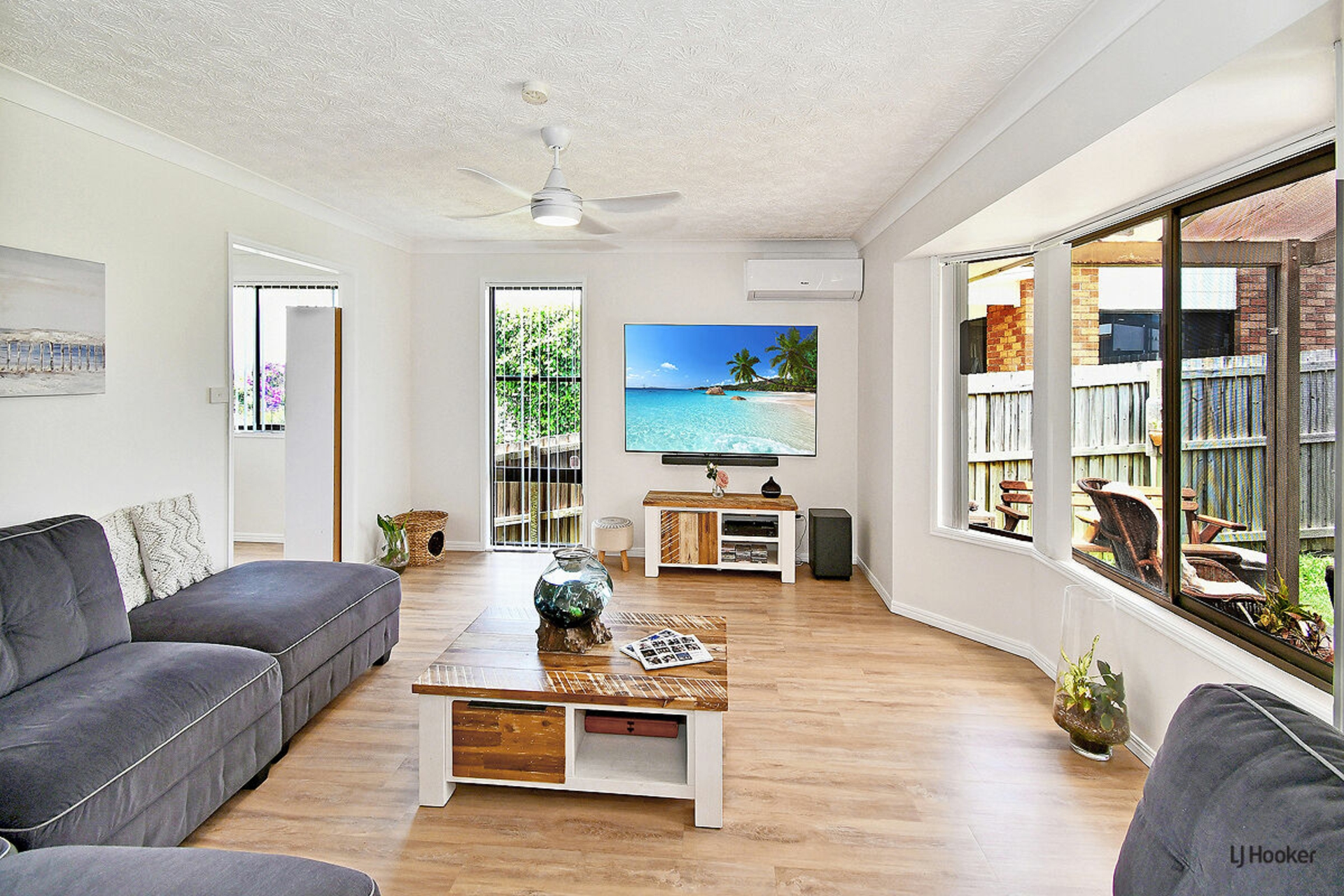 42 Oakland Parade Banora Point NSW House for Sale LJ Hooker