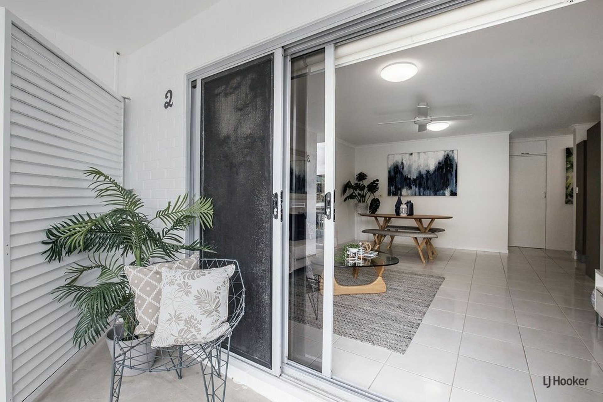 2/738 Pacific Parade, CURRUMBIN