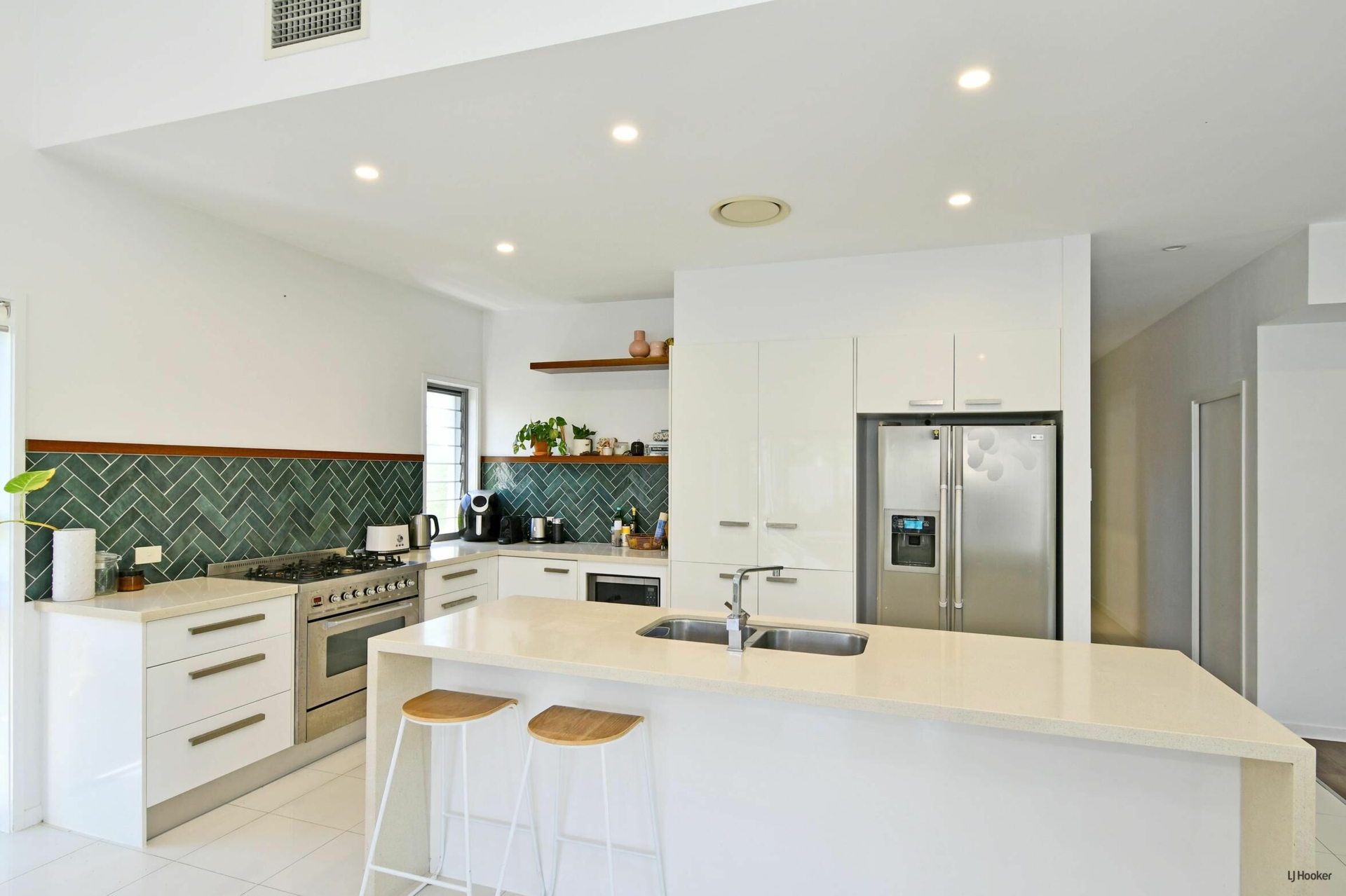 1/3 Winders Avenue, TUGUN