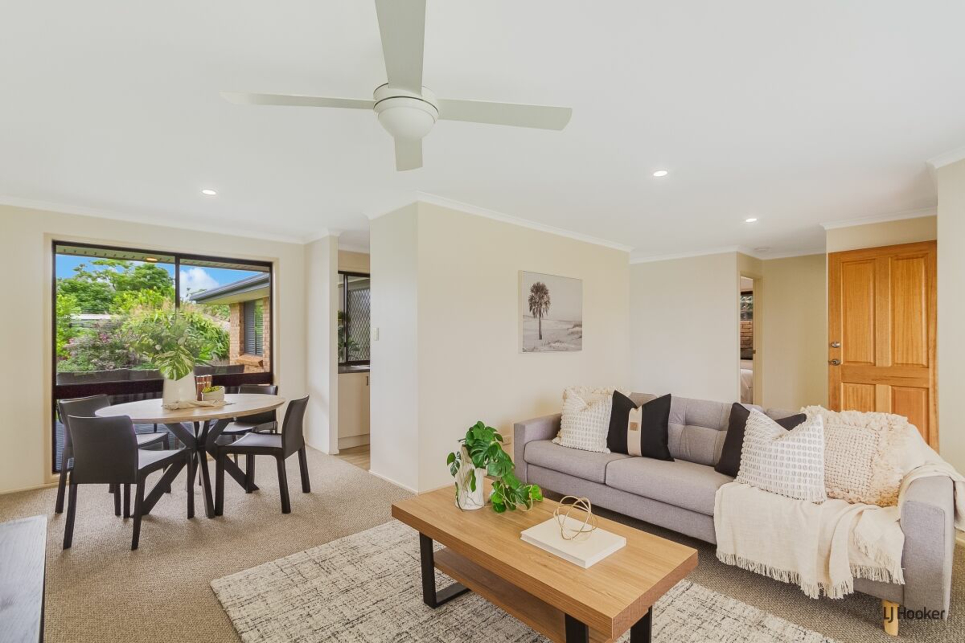 14 Peppermint Place, BANORA POINT
