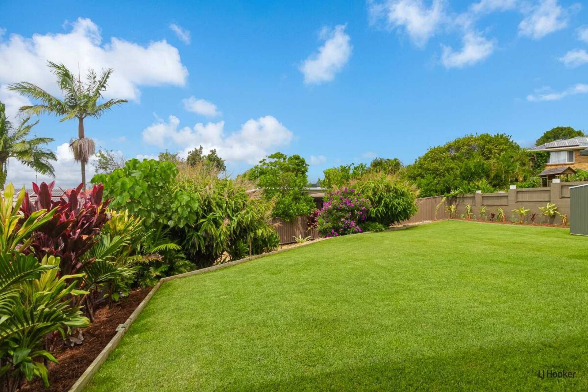 14 Peppermint Place, BANORA POINT