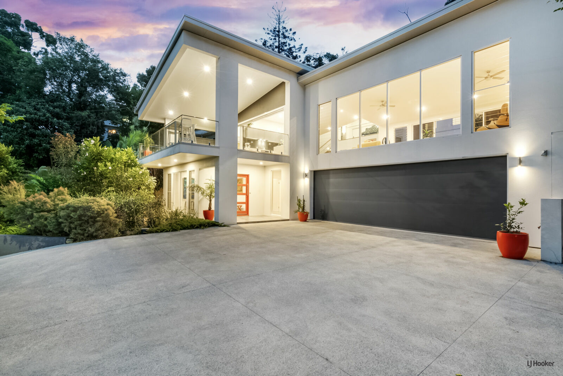 15 Kennedy Drive, TWEED HEADS