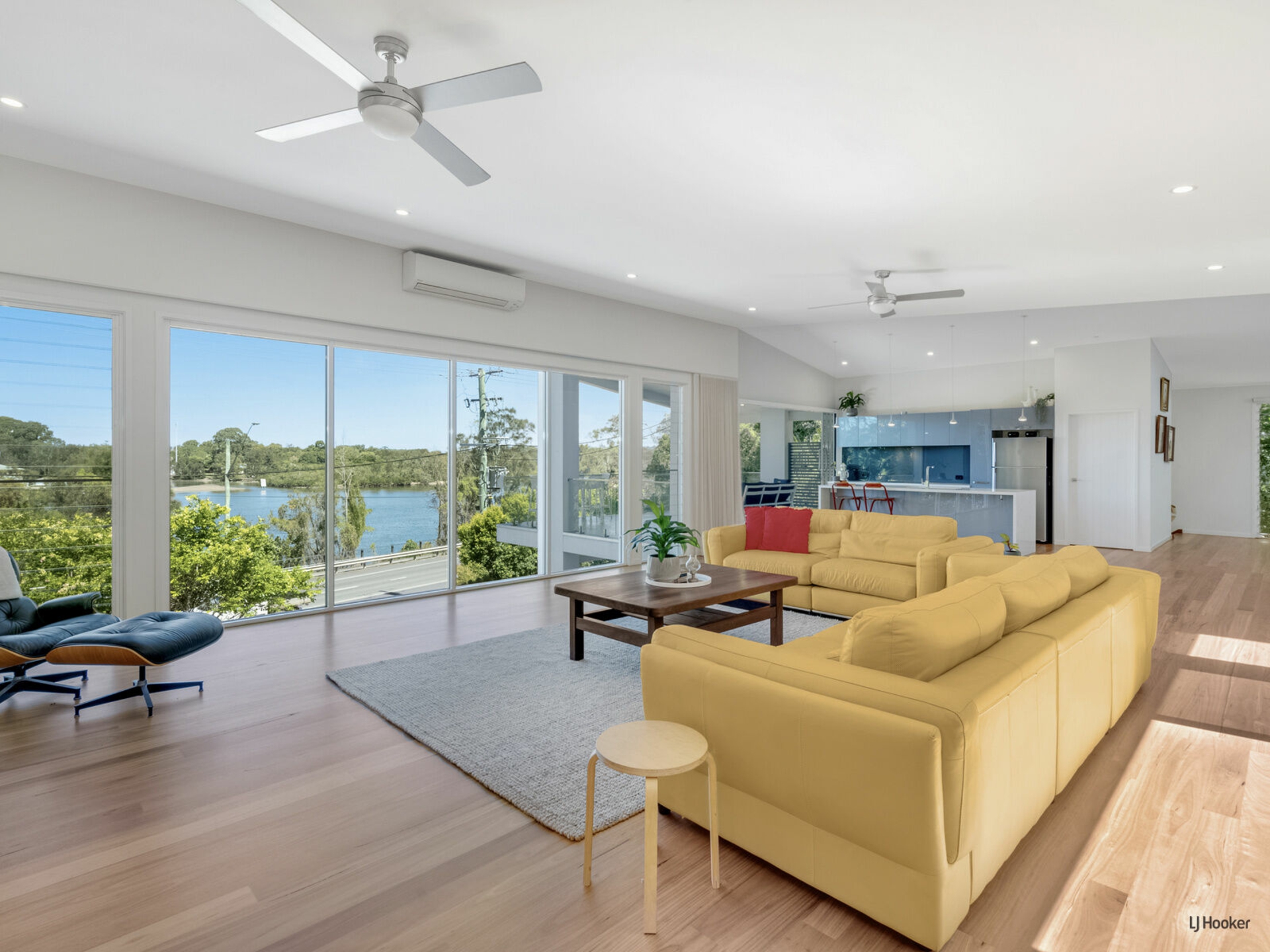 15 Kennedy Drive, TWEED HEADS