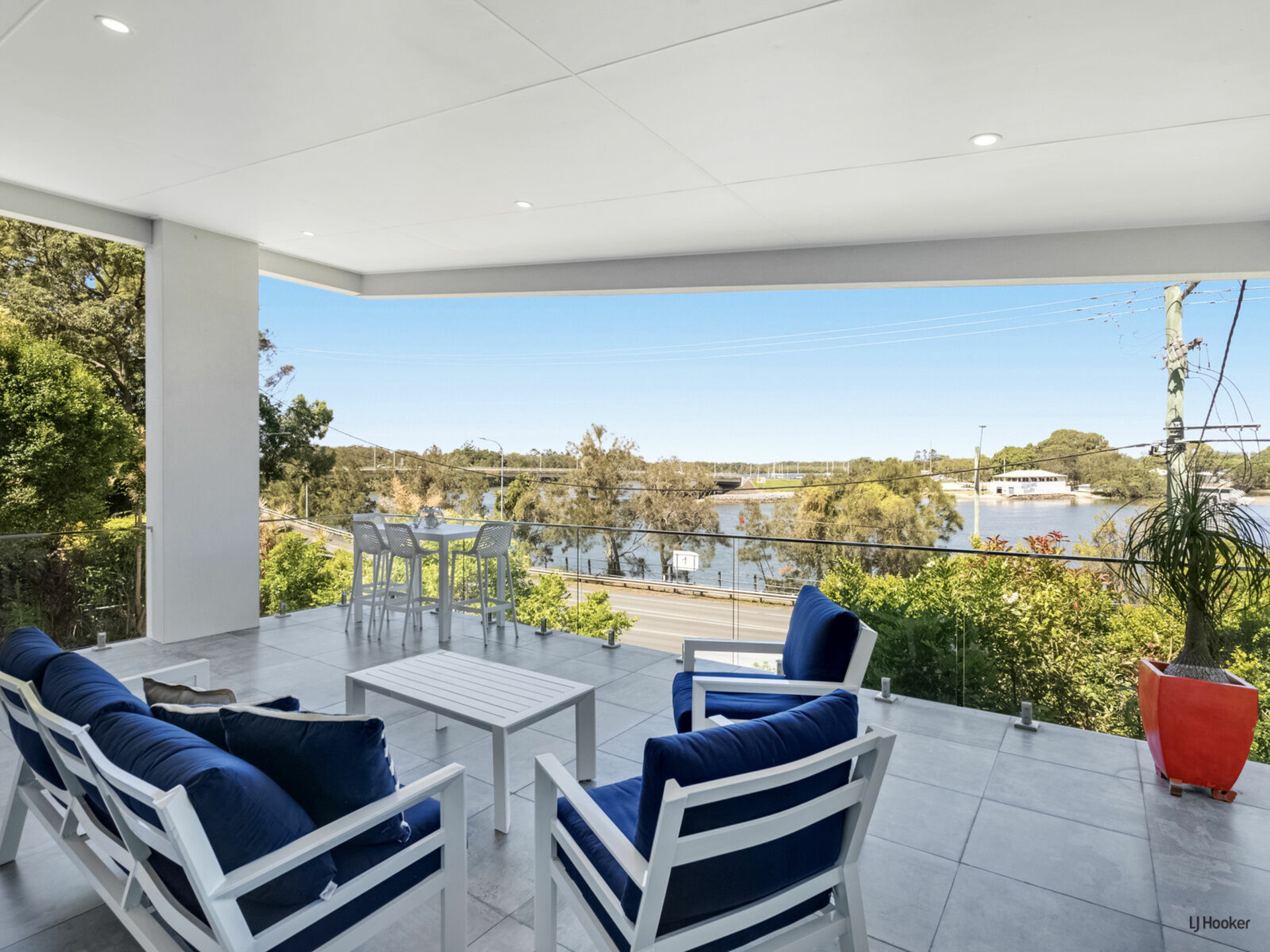 15 Kennedy Drive, TWEED HEADS
