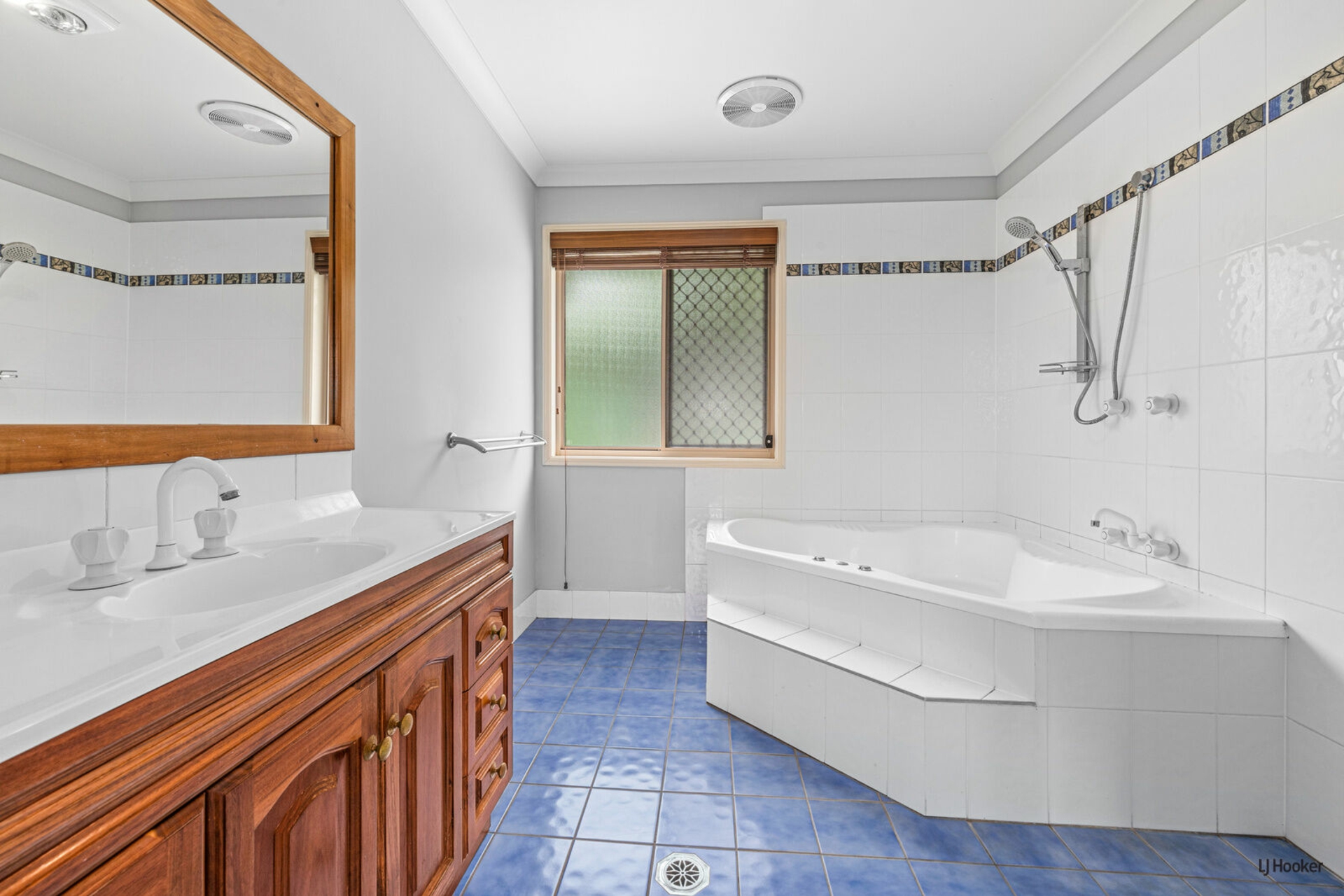 14 Jumbuck Crescent, TERRANORA