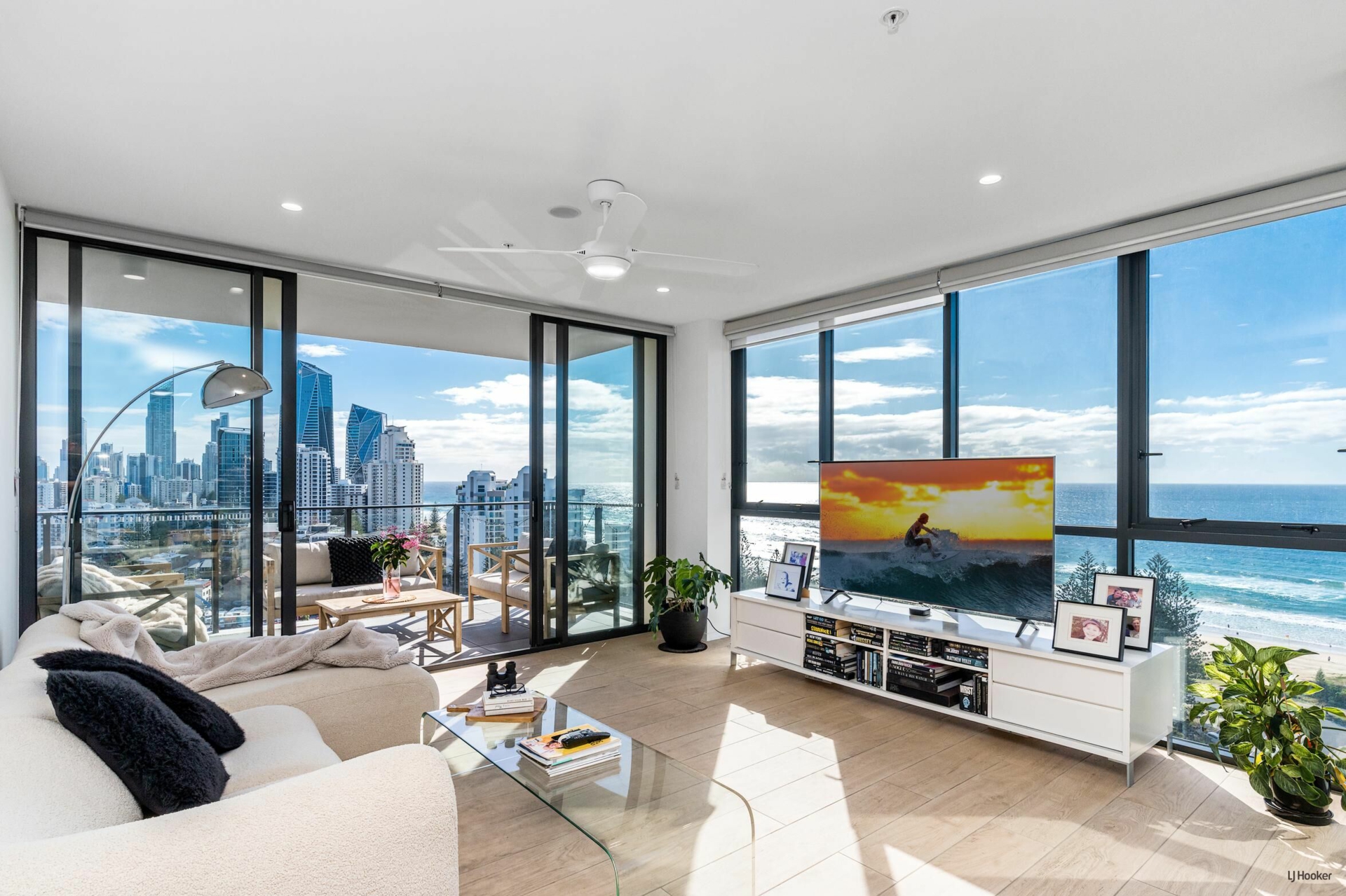 76/18 Chelsea Avenue, BROADBEACH
