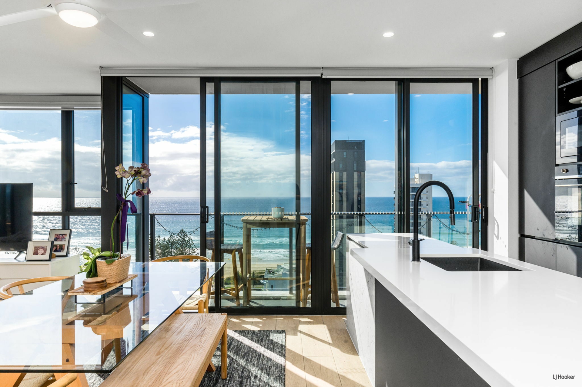 76/18 Chelsea Avenue, BROADBEACH
