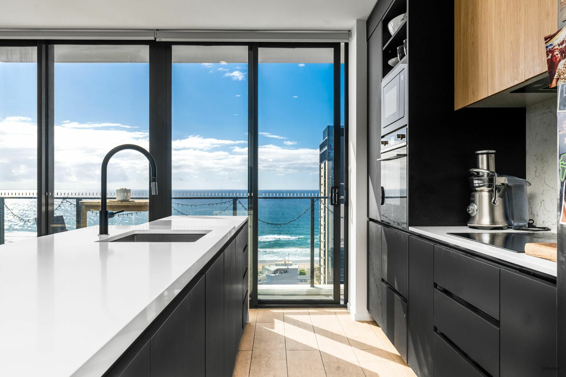 76/18 Chelsea Avenue, BROADBEACH