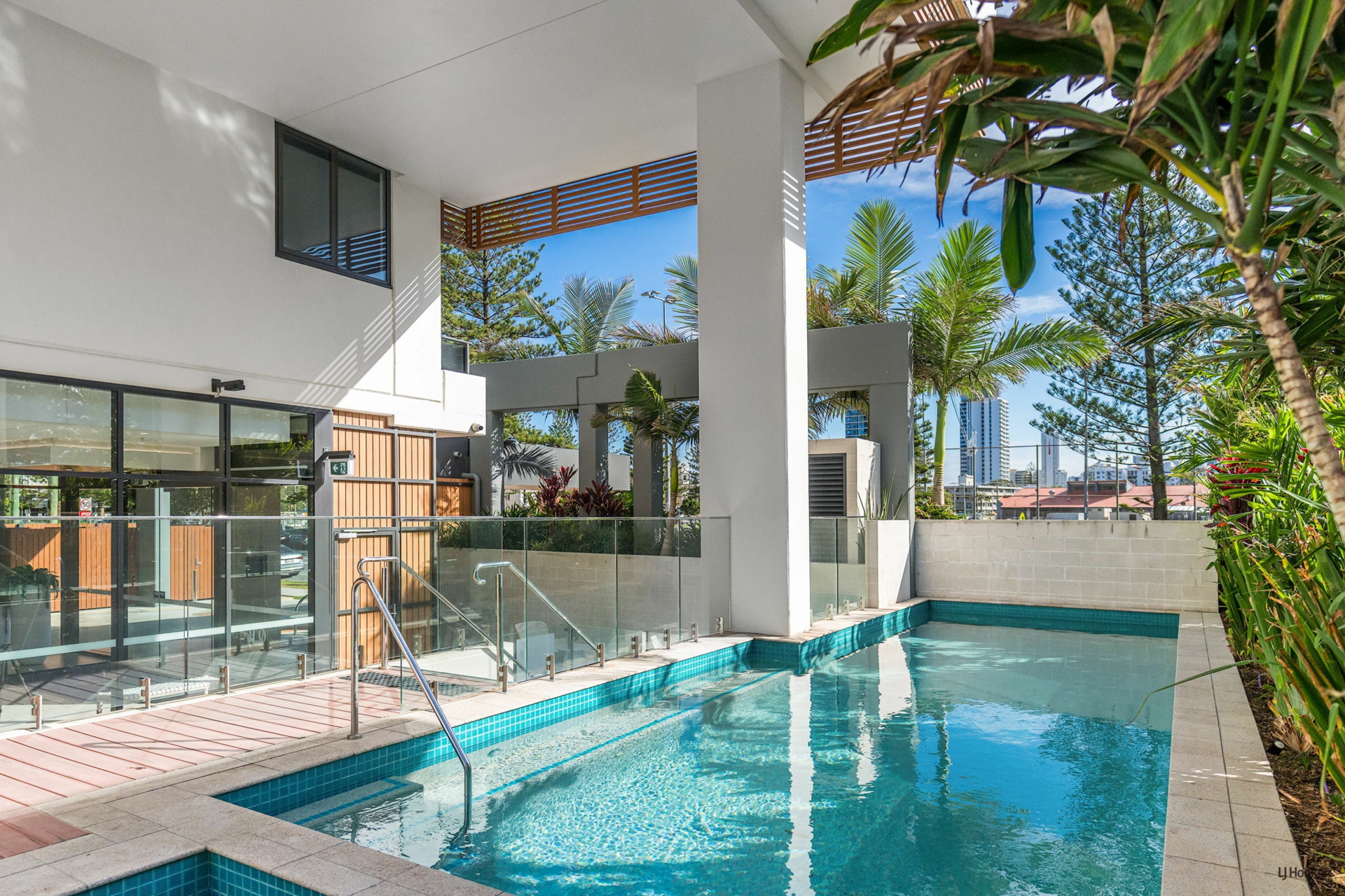 76/18 Chelsea Avenue, BROADBEACH
