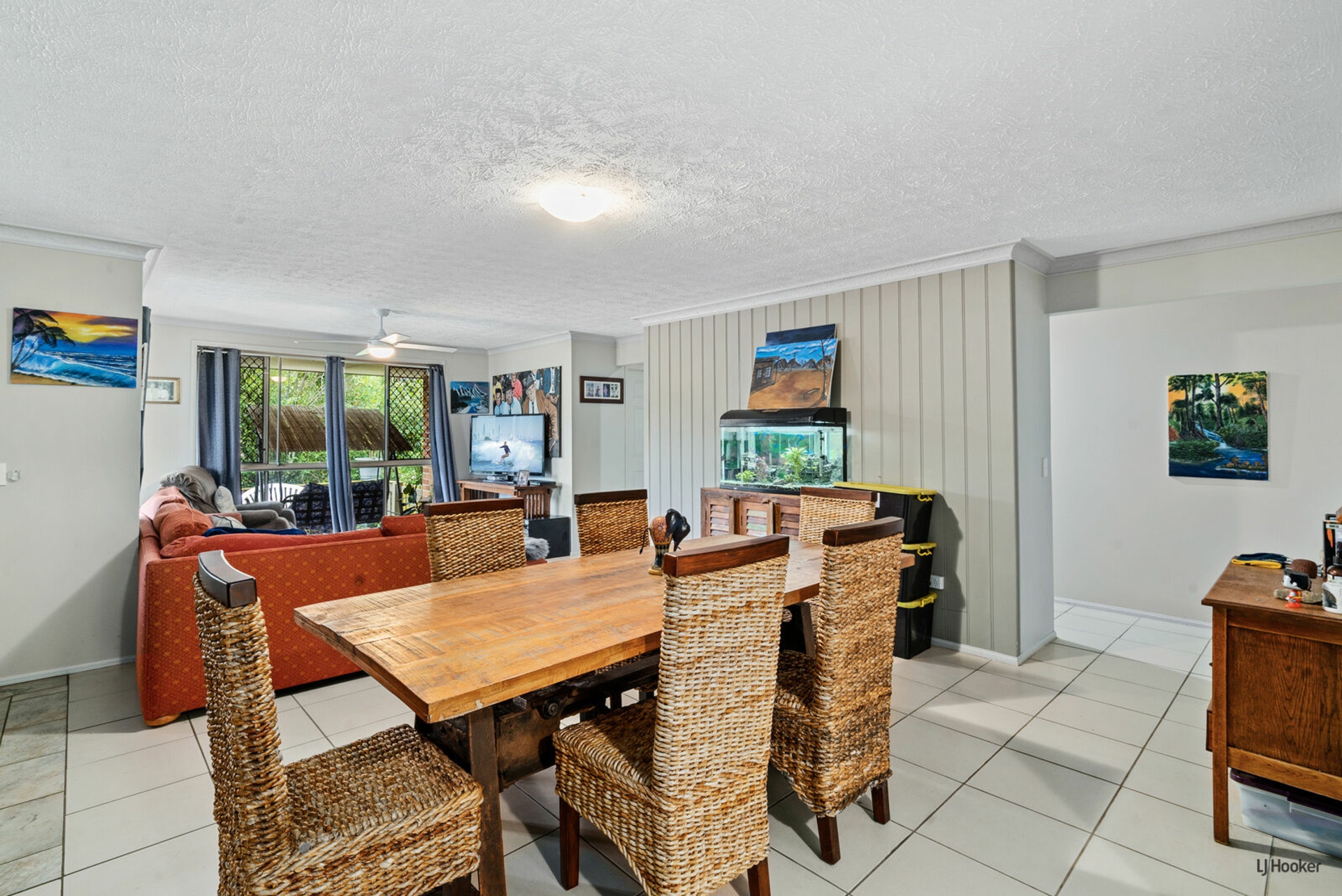 2/10 Kildare Drive, BANORA POINT