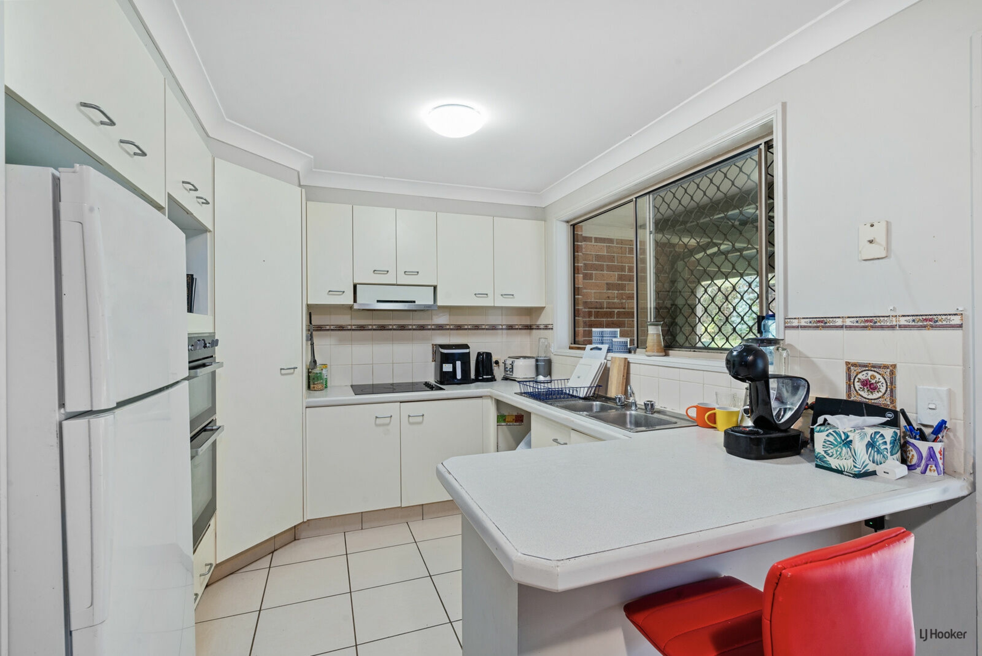 2/10 Kildare Drive, BANORA POINT