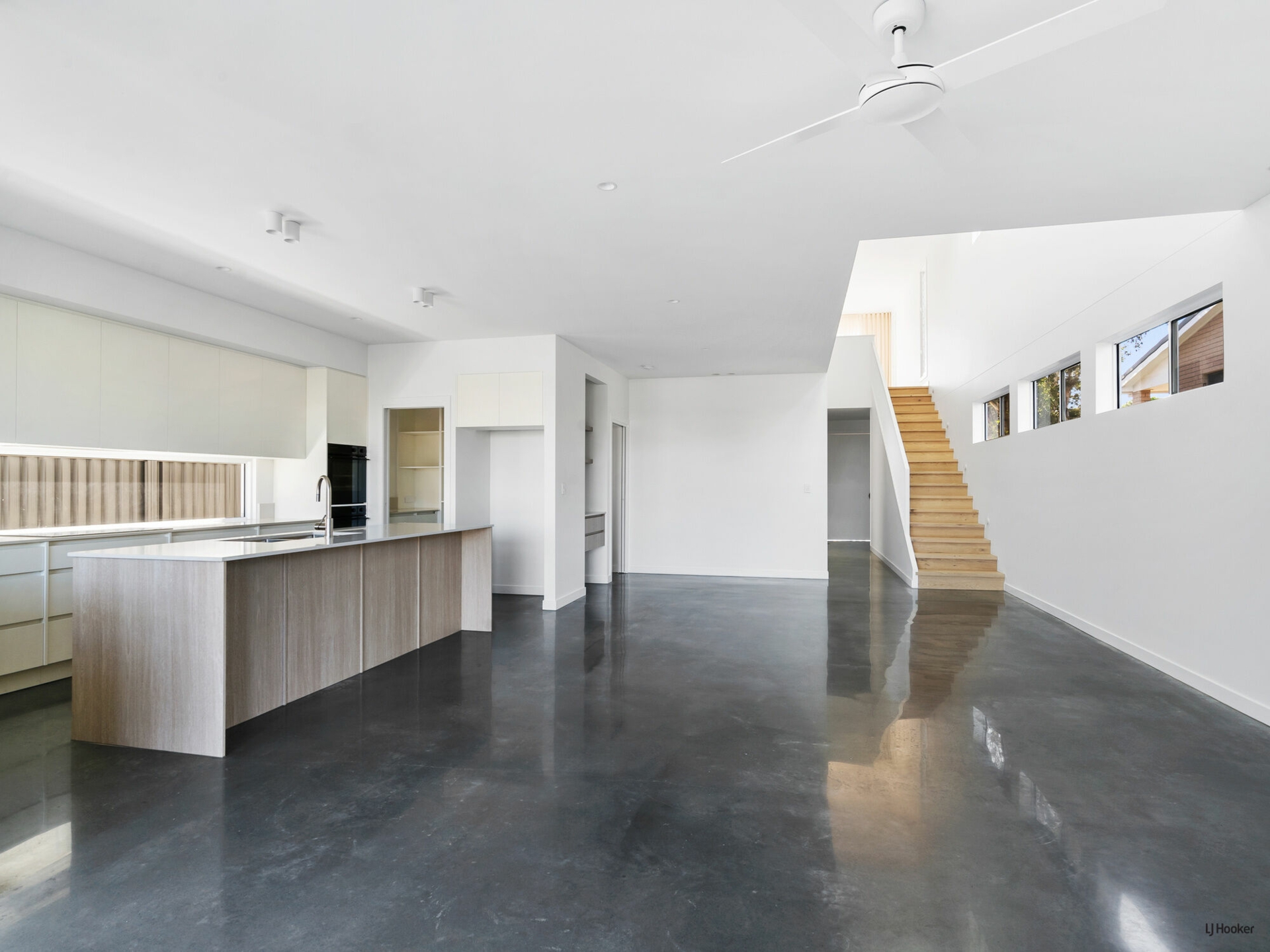 2/10 Rosewood Avenue, BOGANGAR