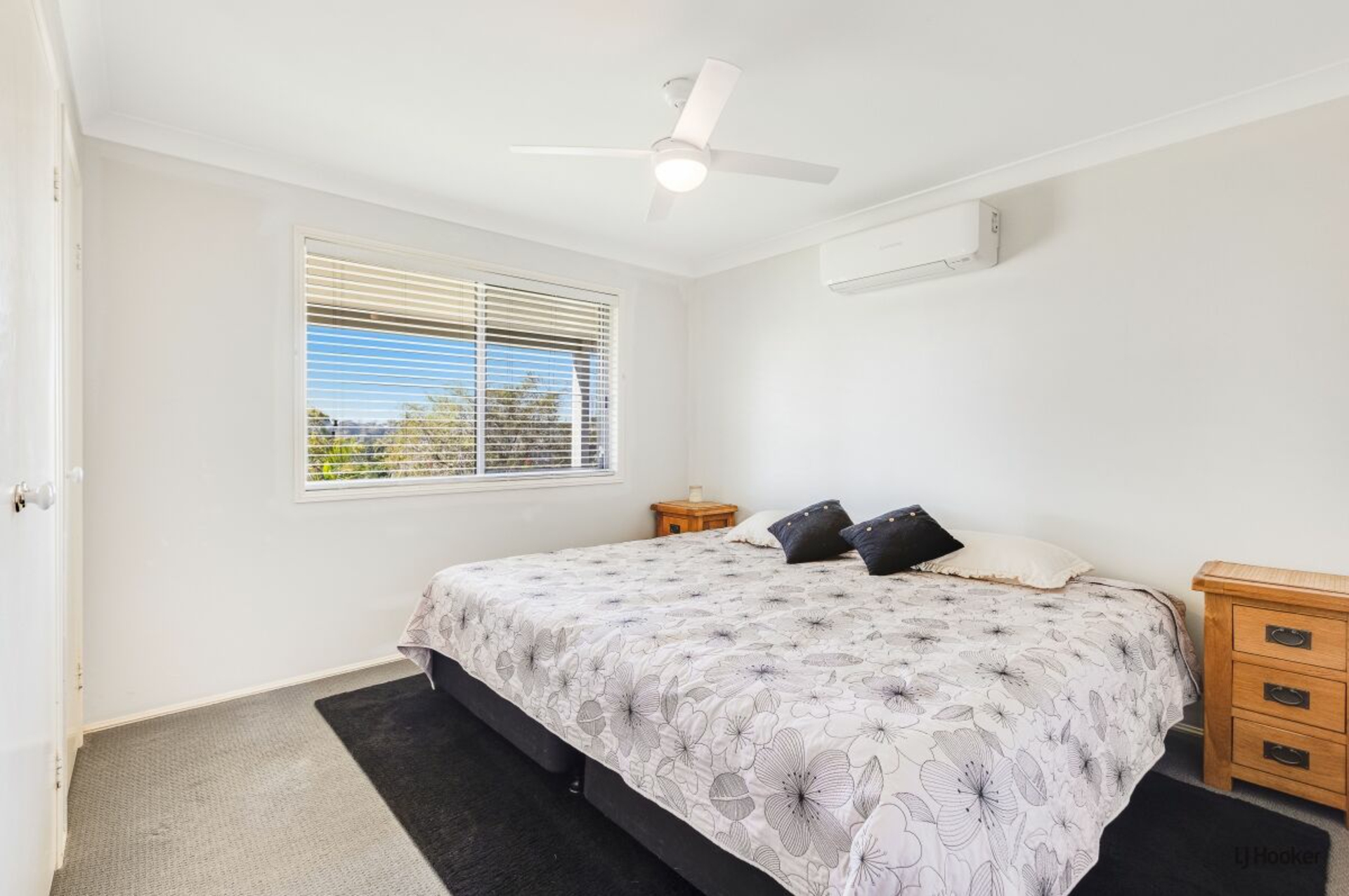 72 Glen Ayr Drive, BANORA POINT