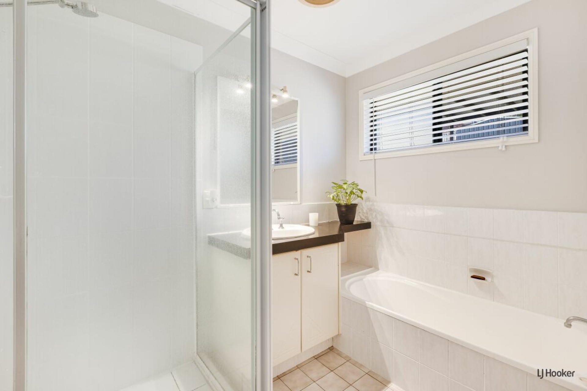 72 Glen Ayr Drive, BANORA POINT