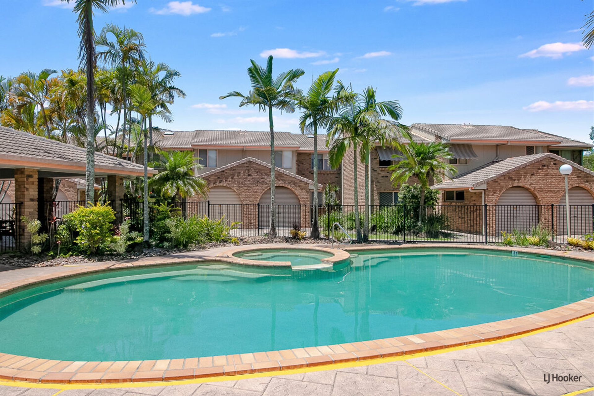 9/291 Darlington Drive, BANORA POINT