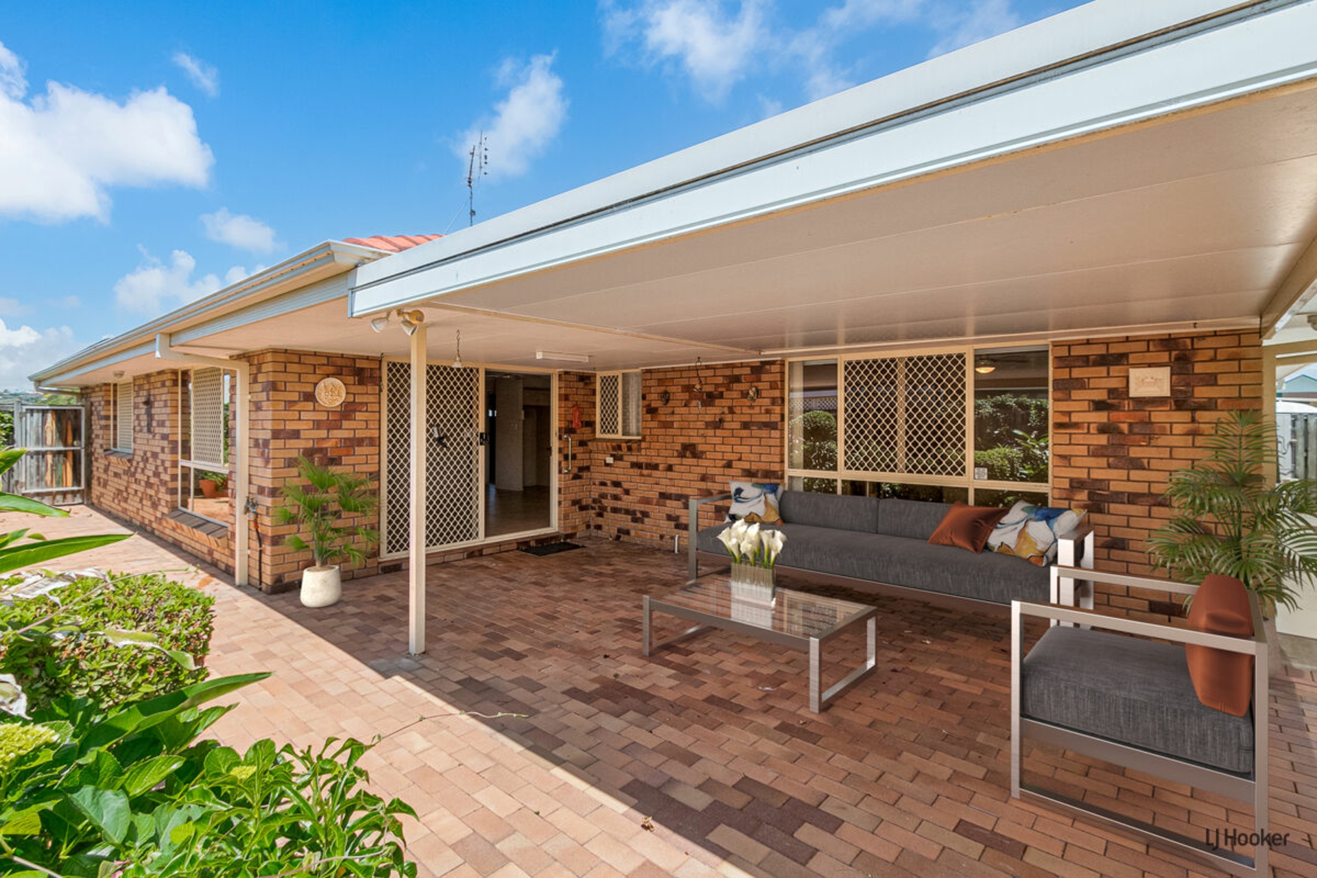 57 Winders Place, BANORA POINT
