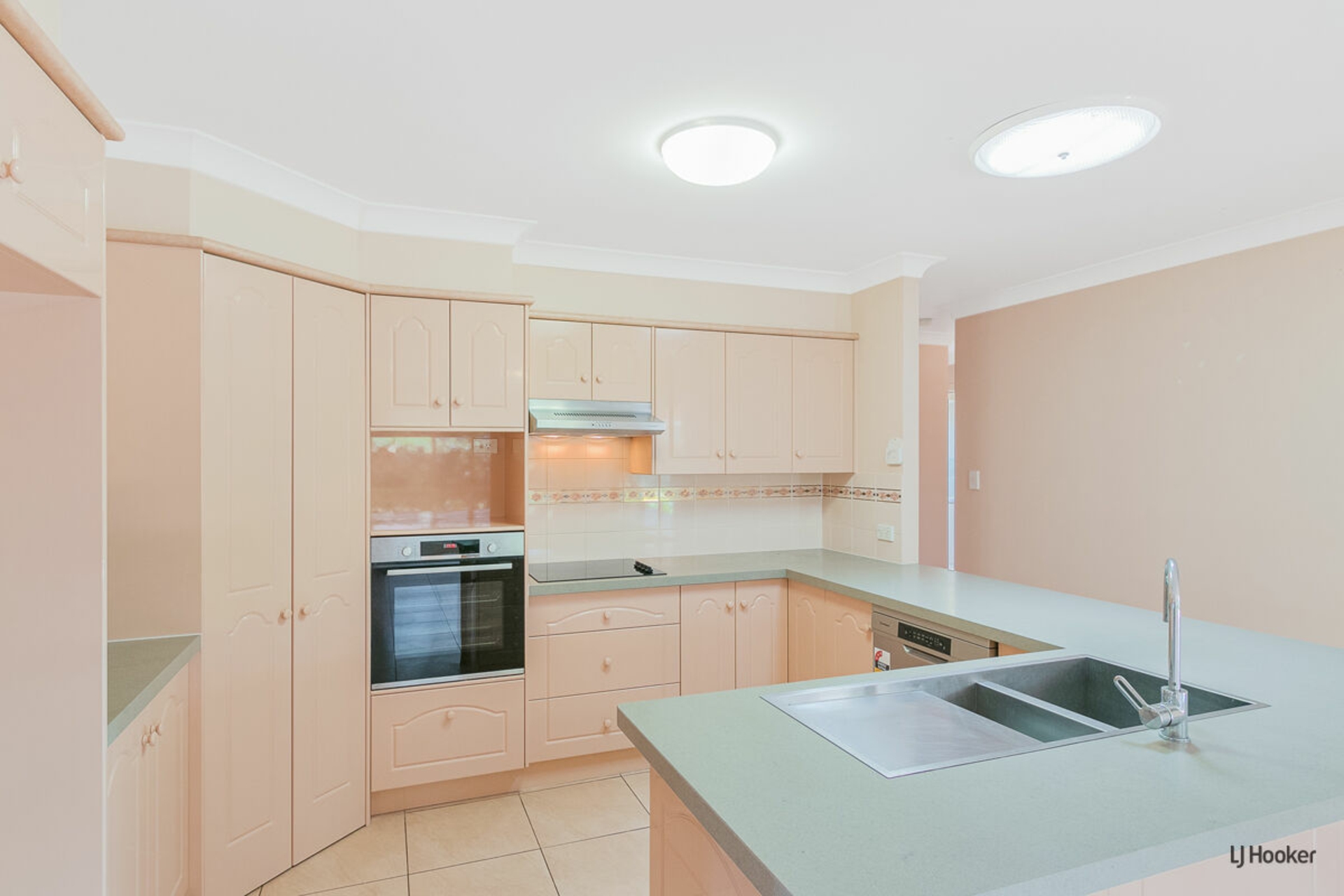 57 Winders Place, BANORA POINT