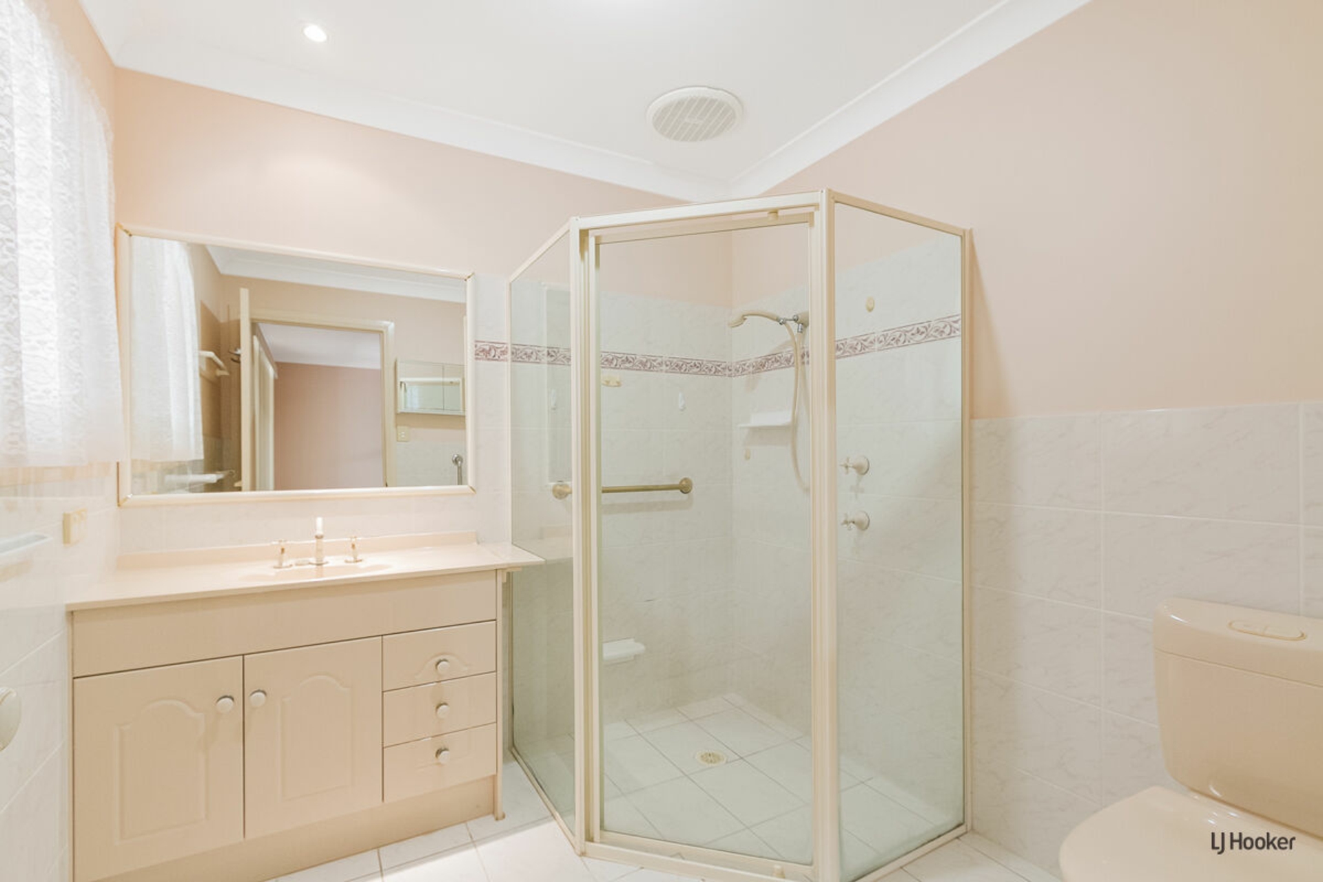 57 Winders Place, BANORA POINT
