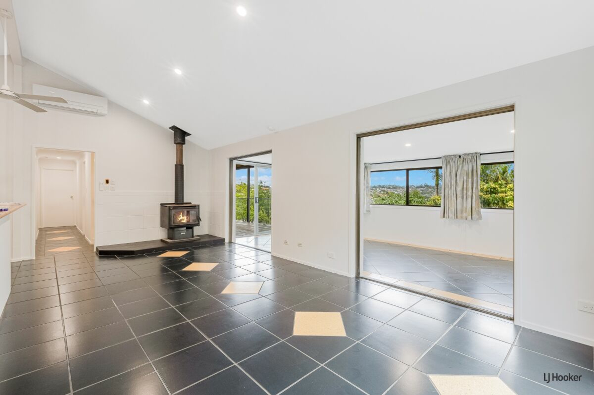 49 Banora Boulevard, BANORA POINT
