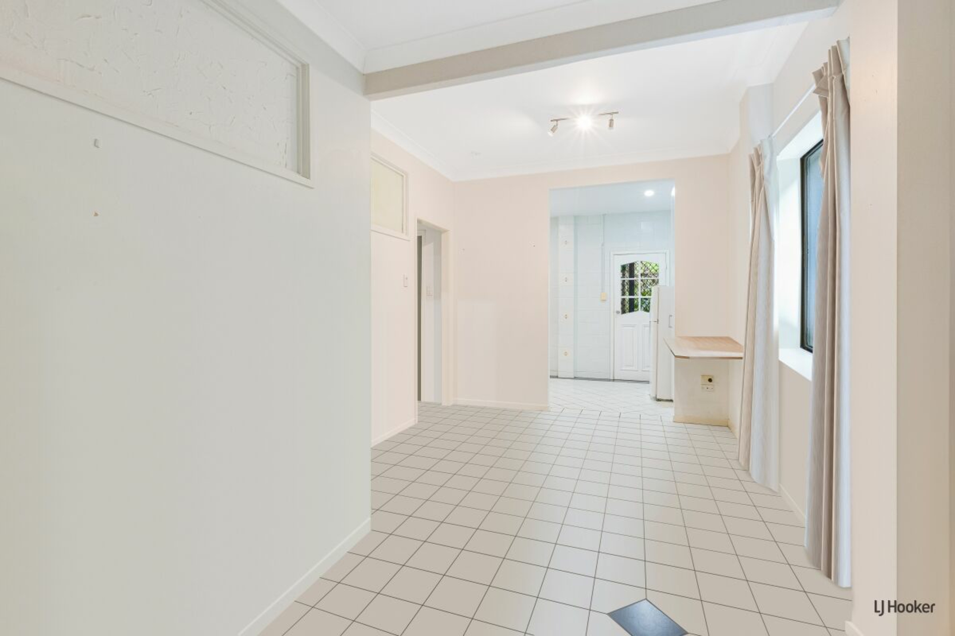 49 Banora Boulevard, BANORA POINT