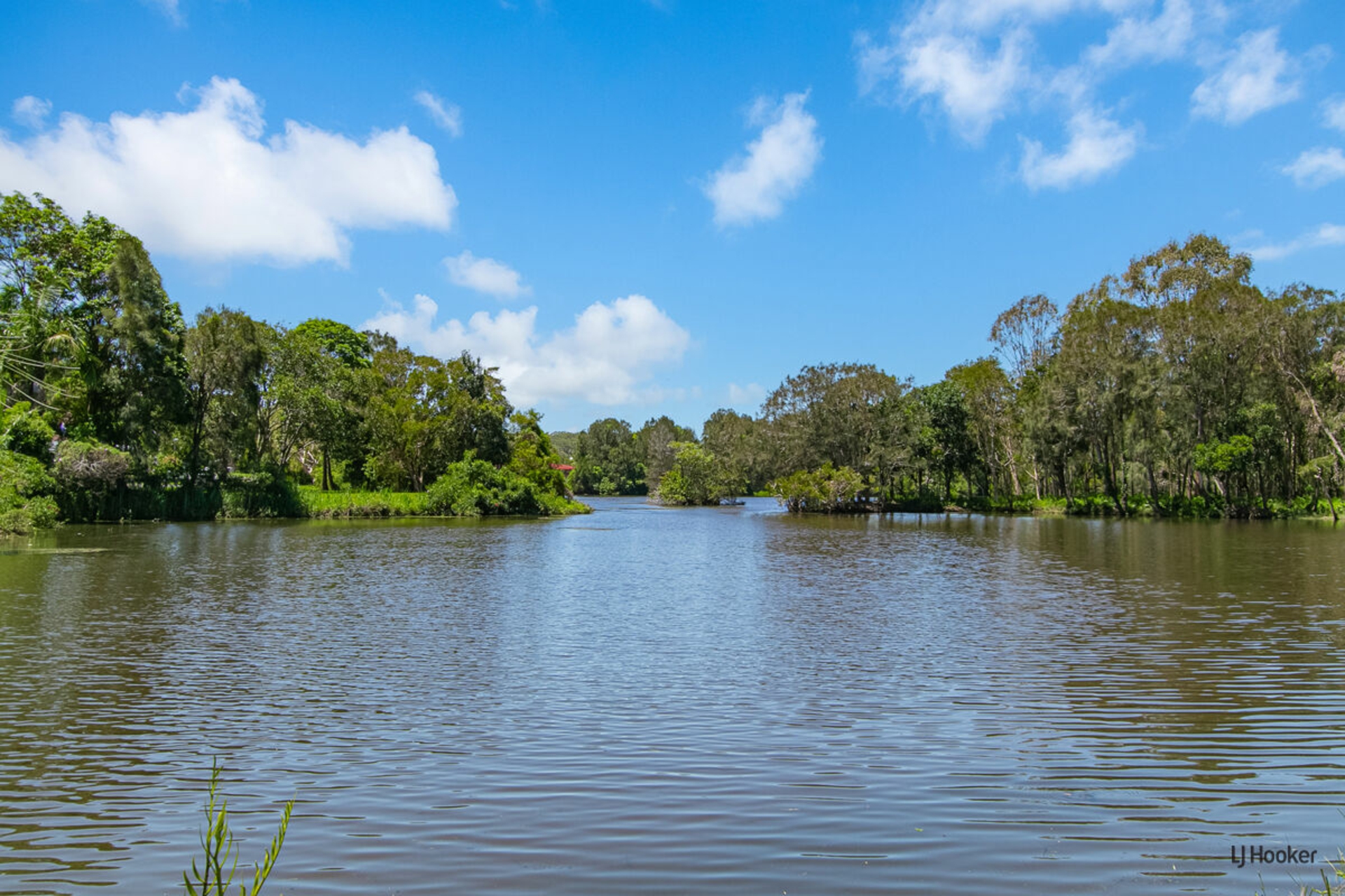 157 Botanical Circuit, BANORA POINT