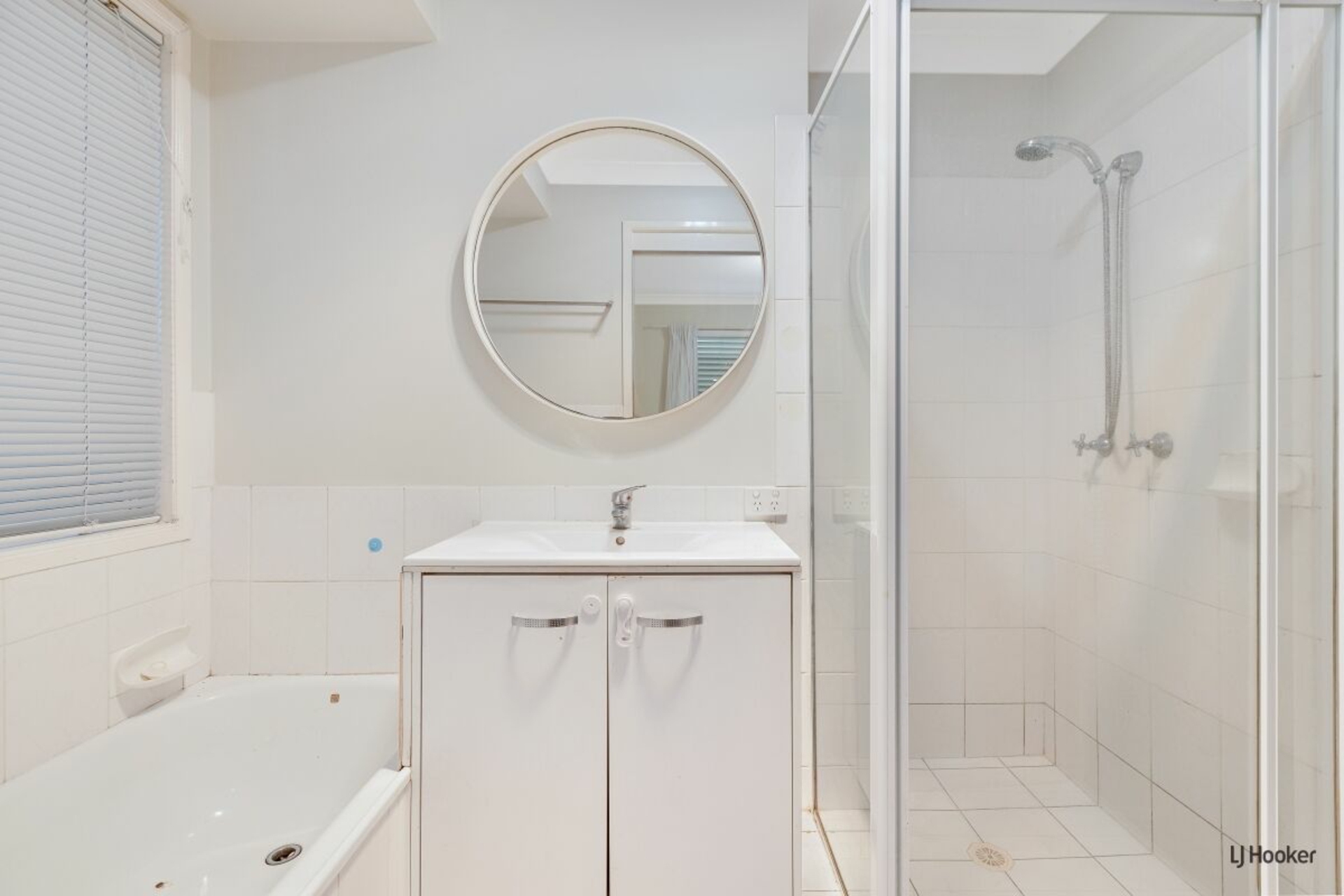 7 Blueberry Court, BANORA POINT
