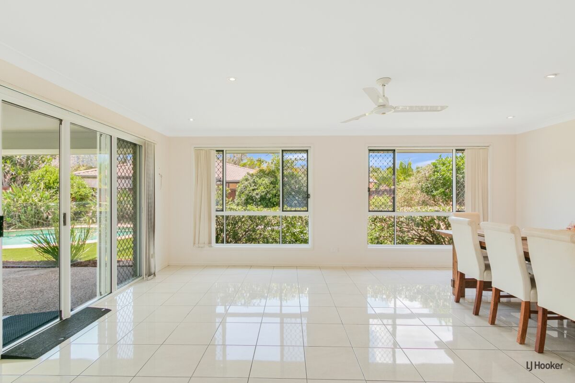 183 Botanical Circuit, BANORA POINT