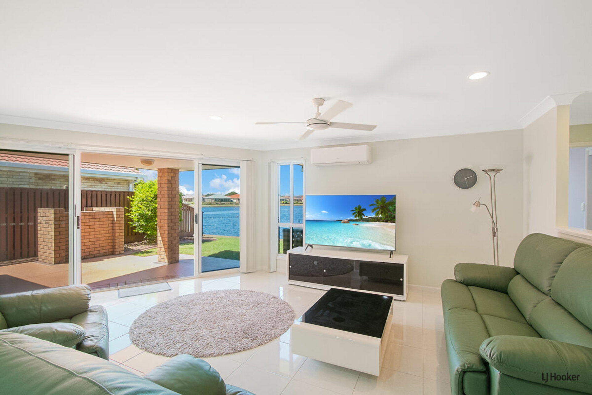 5 Minerva Court, BANORA POINT