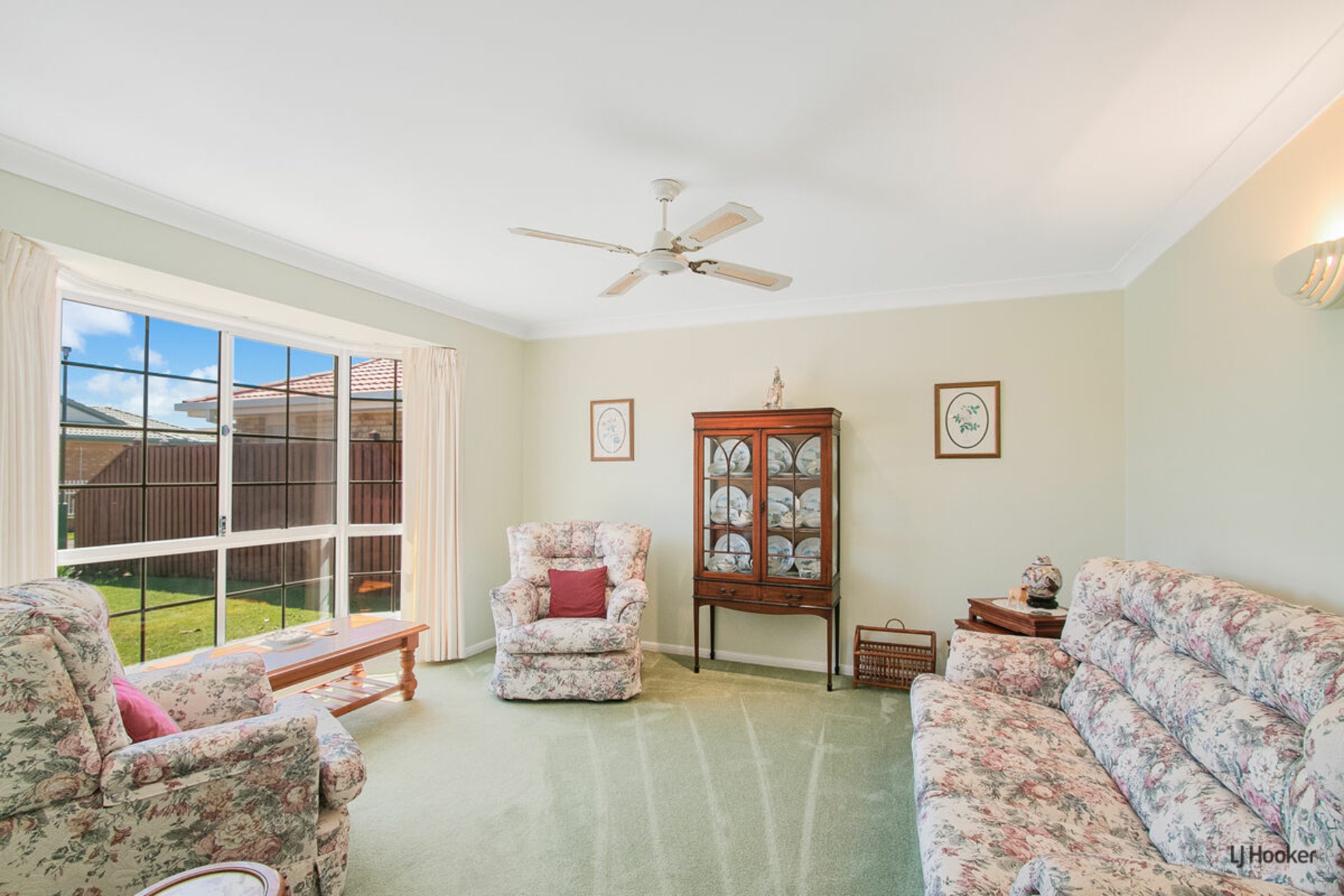 5 Minerva Court, BANORA POINT