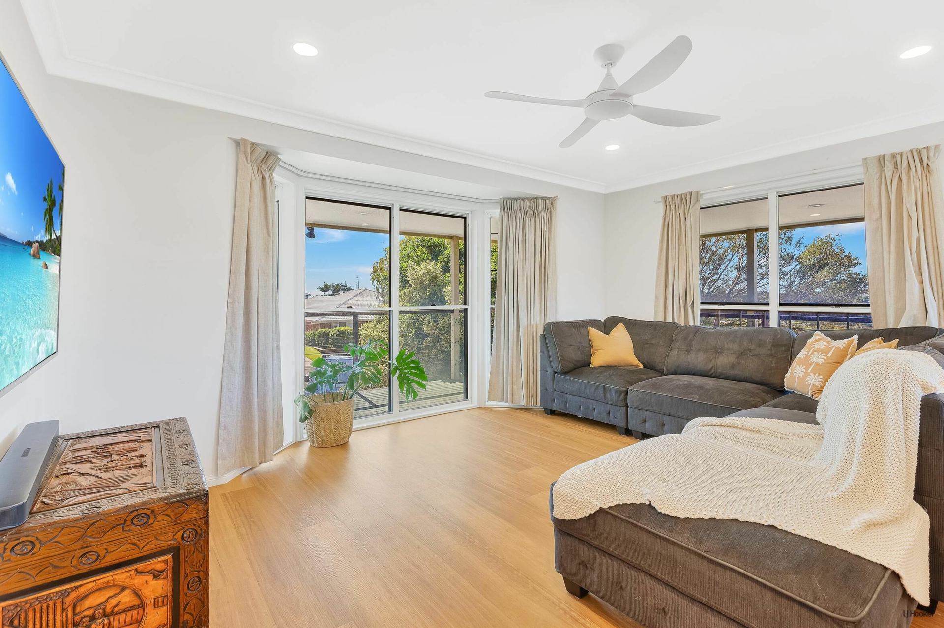 23 Dundee Drive, BANORA POINT