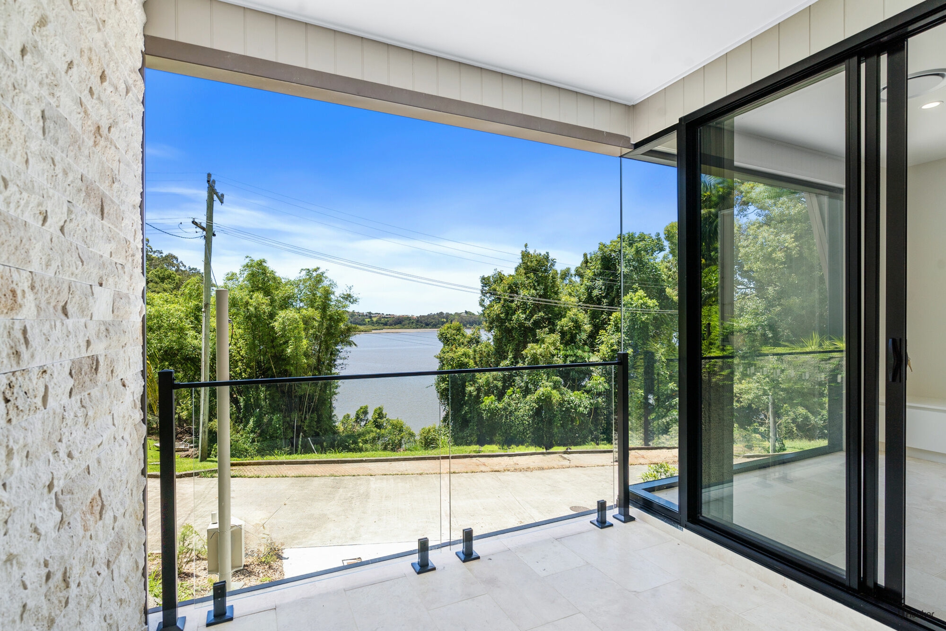 162A Broadwater Esplanade, BILAMBIL HEIGHTS