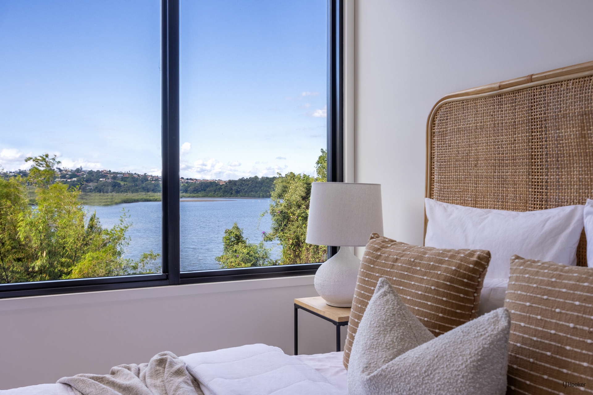 162A Broadwater Esplanade, BILAMBIL HEIGHTS