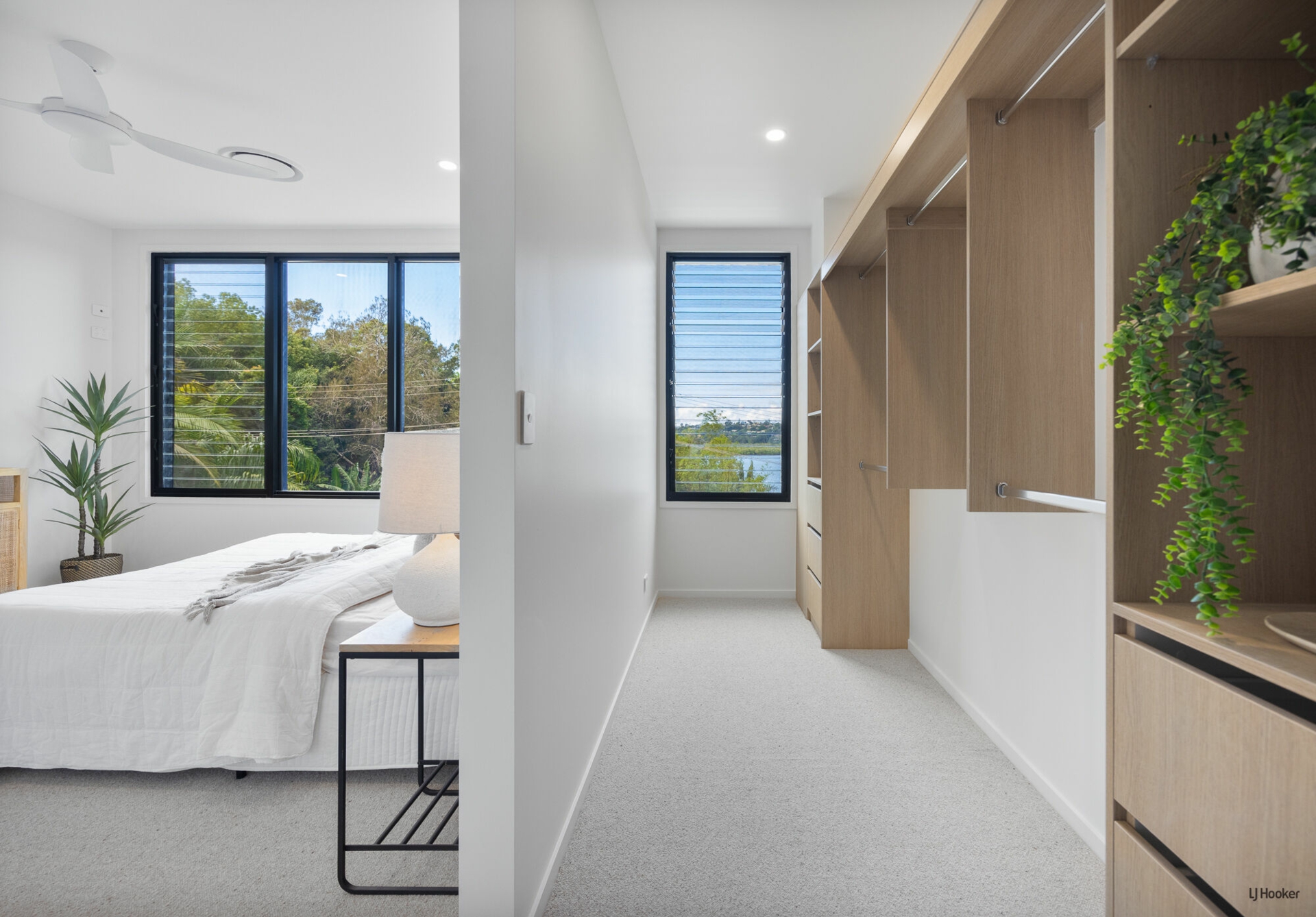 162A Broadwater Esplanade, BILAMBIL HEIGHTS