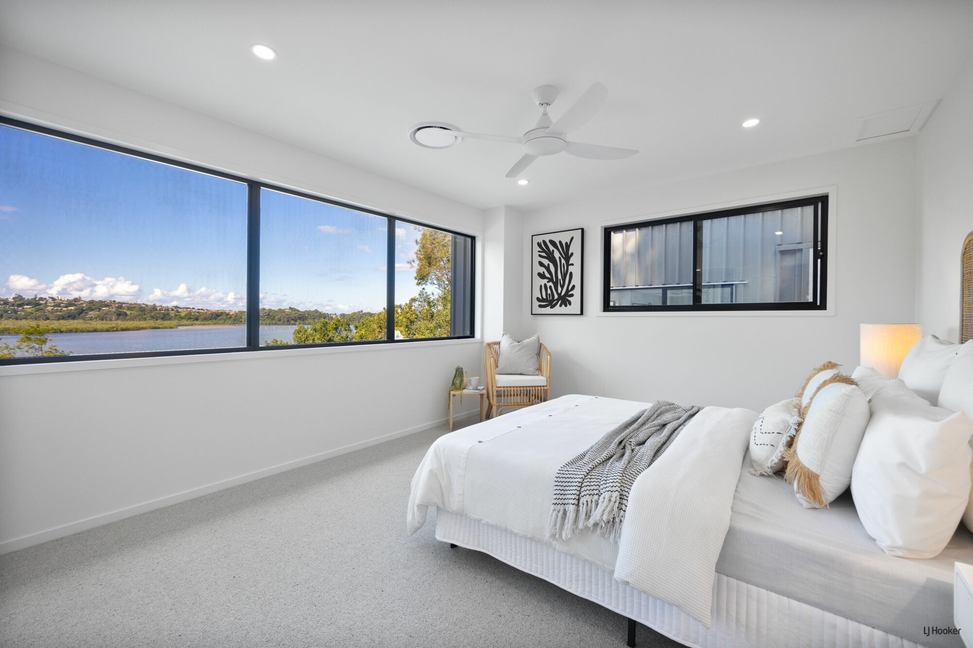 162A Broadwater Esplanade, BILAMBIL HEIGHTS