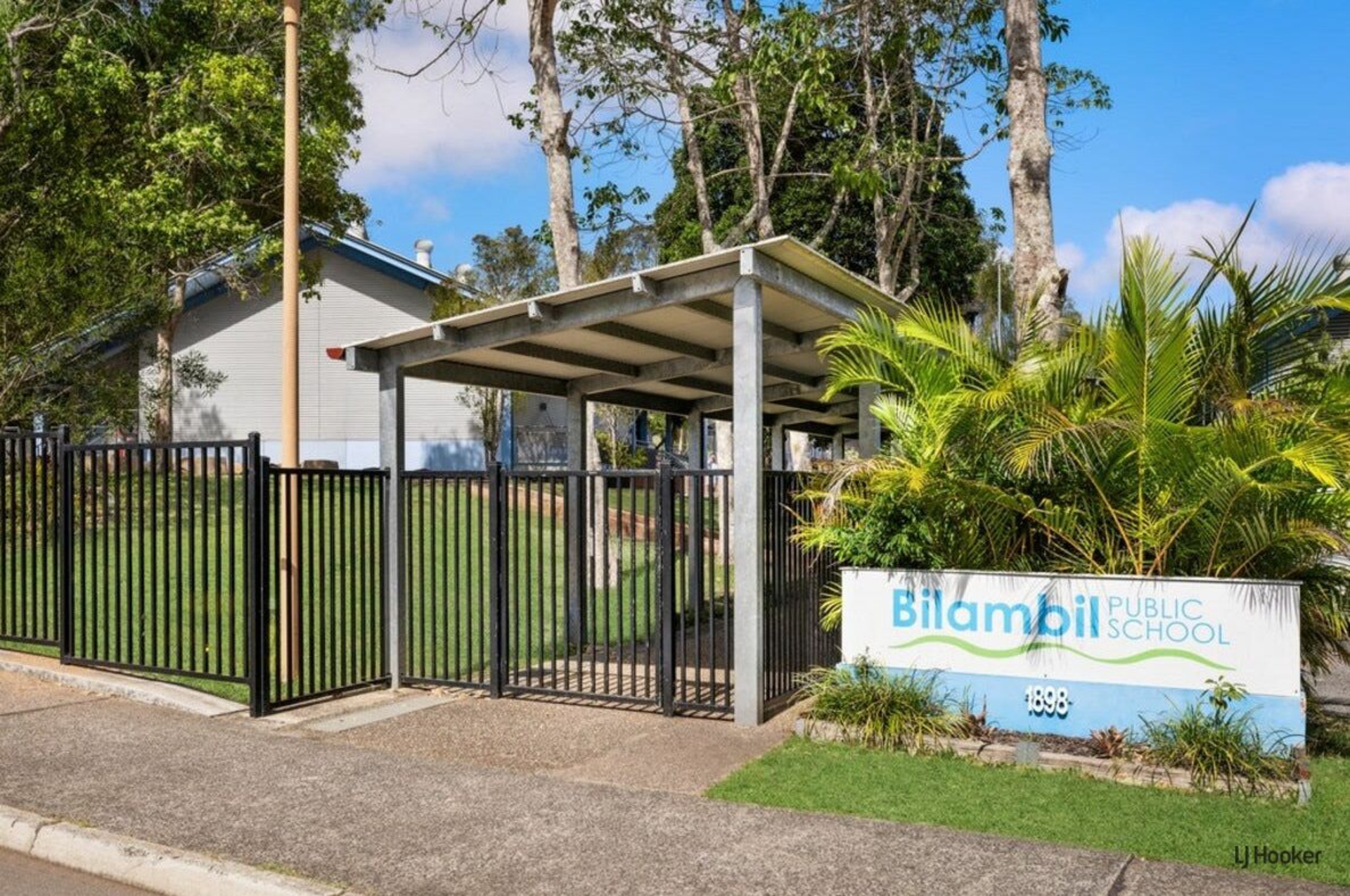 162A Broadwater Esplanade, BILAMBIL HEIGHTS