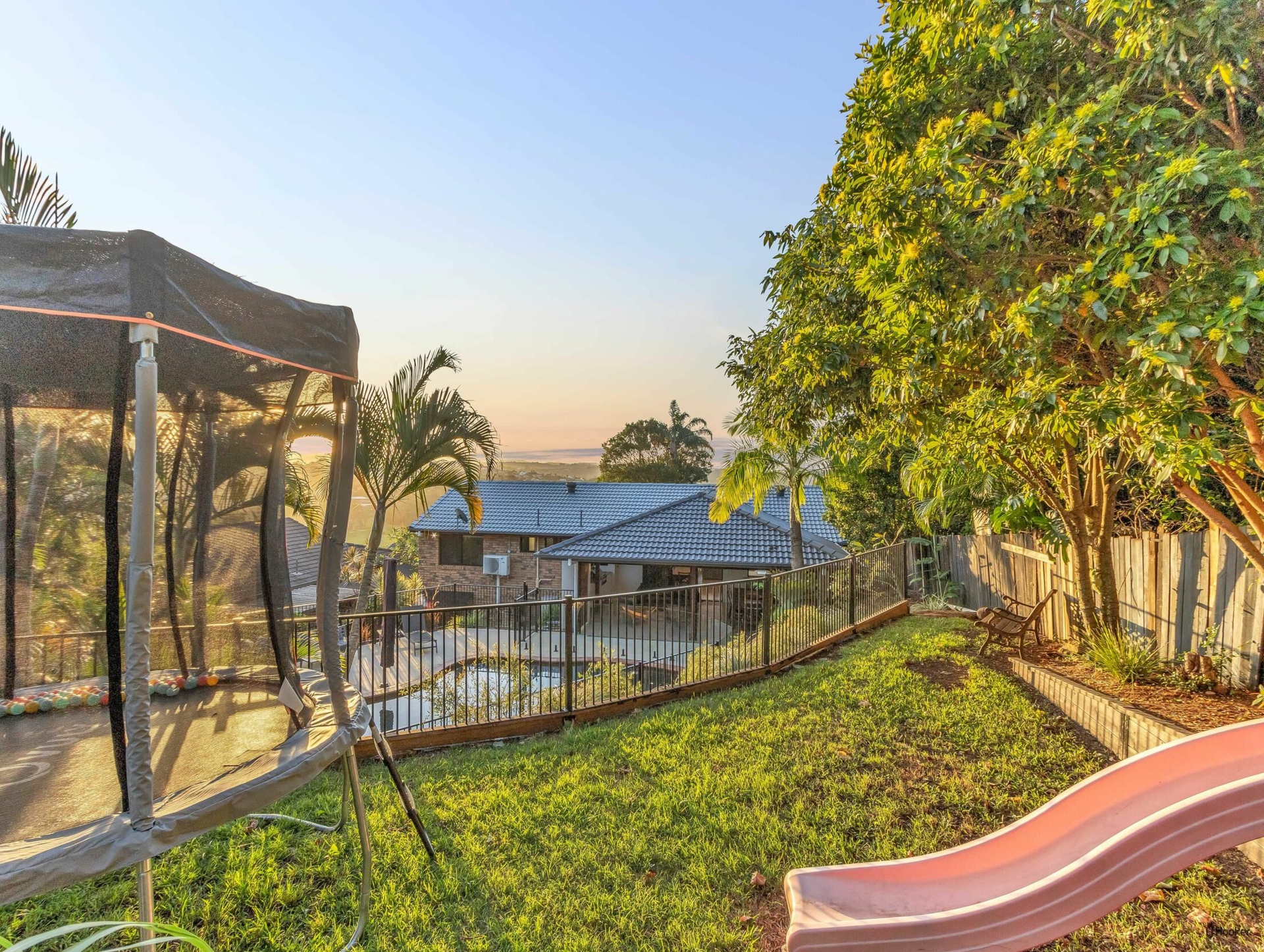 25 Birnam Avenue, BANORA POINT