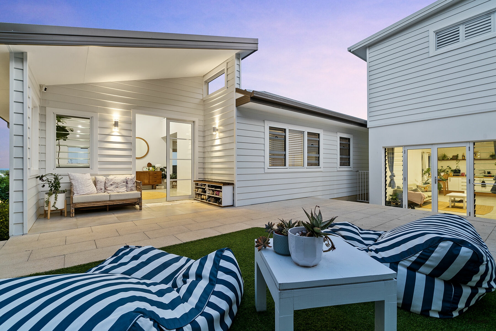 Charles Street, TWEED HEADS