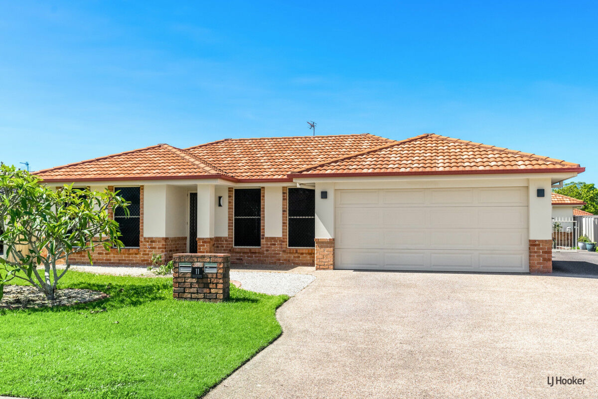 1/11 Magnolia Crescent, BANORA POINT